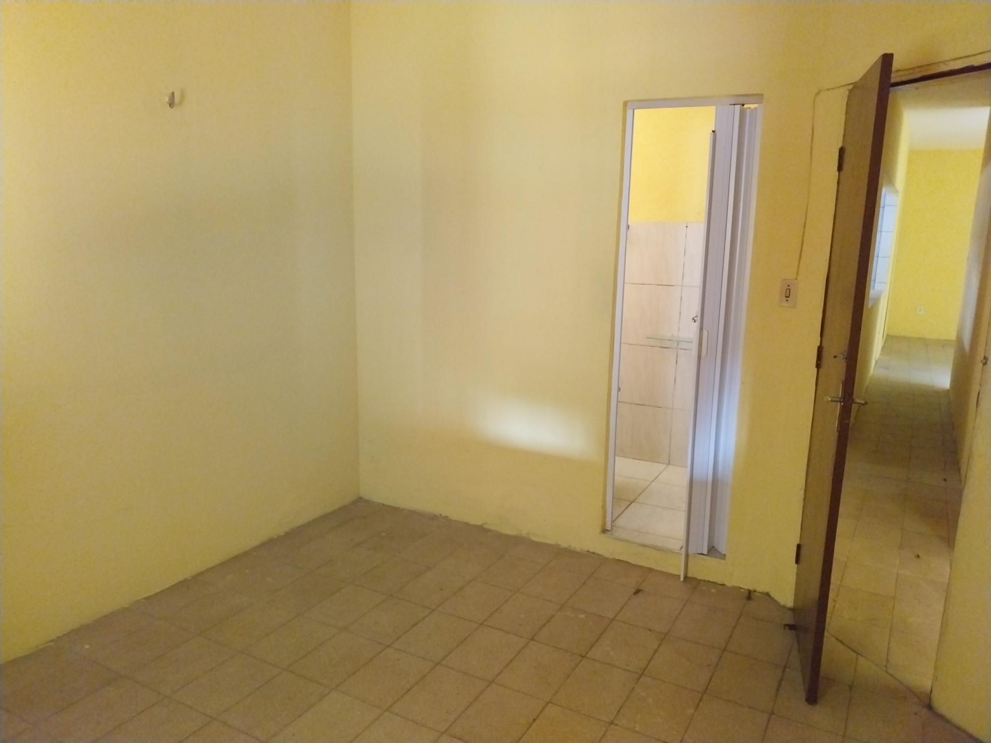 Casa para alugar com 3 quartos, 85m² - Foto 12