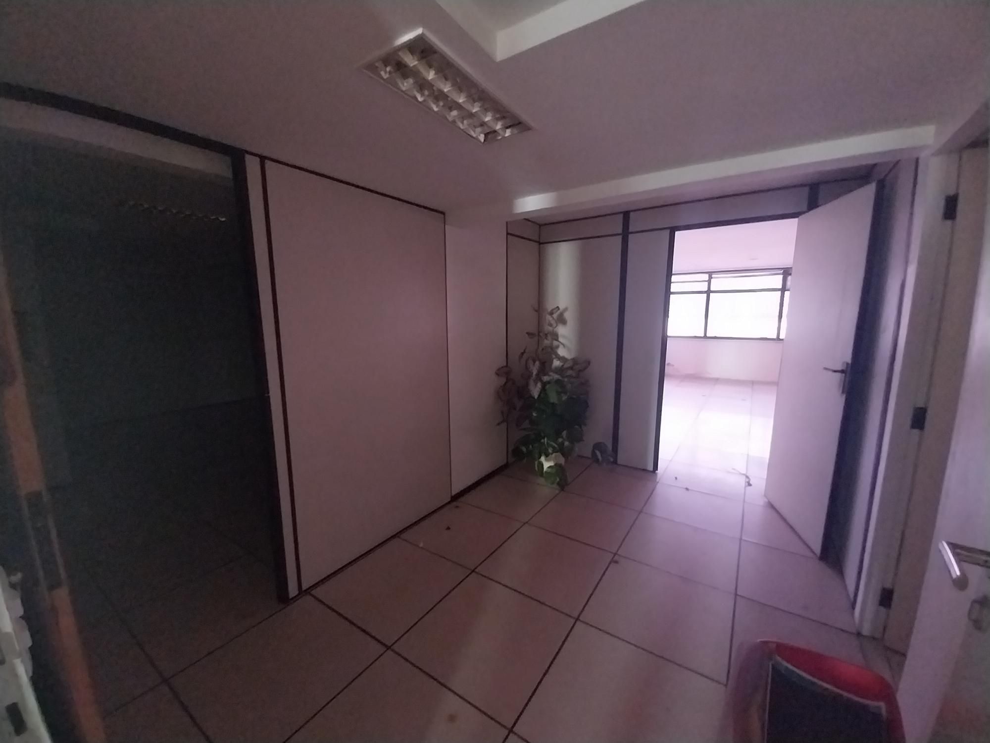 Prédio Inteiro à venda com 30 quartos, 1121m² - Foto 18