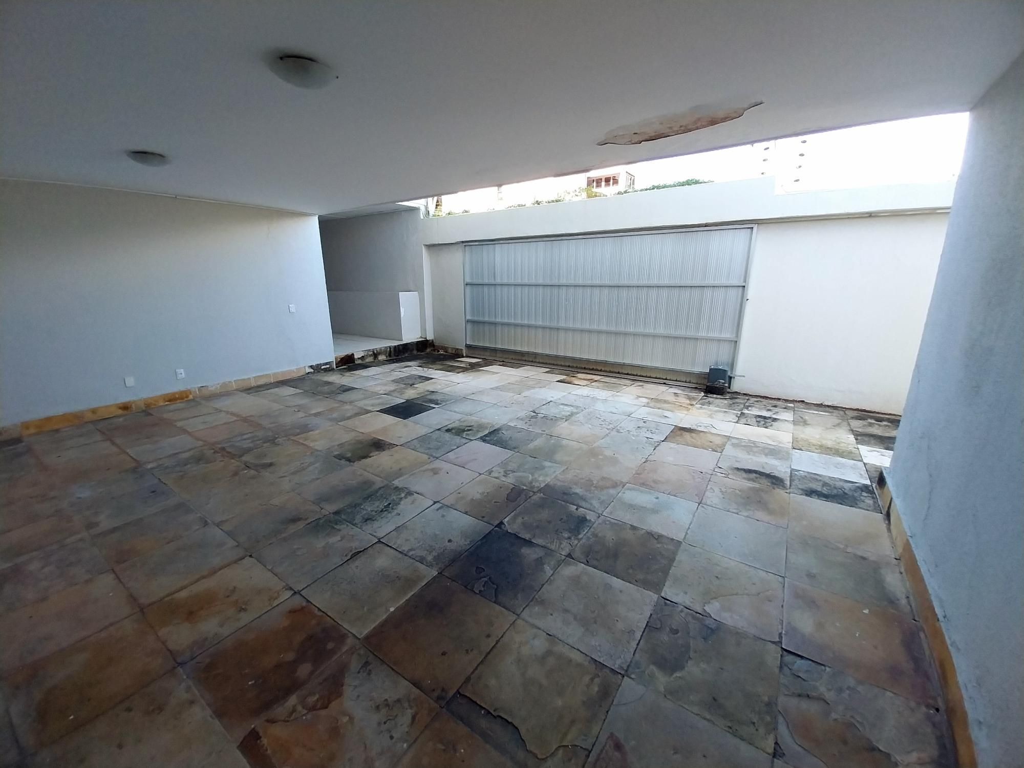 (CA2418) Excelente casa medindo 518m² localizada no Papicu
