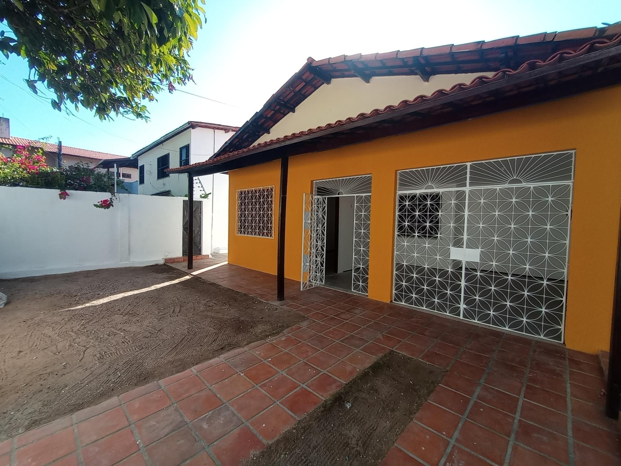 Casa, 4 quartos, 249 m² - Foto 2