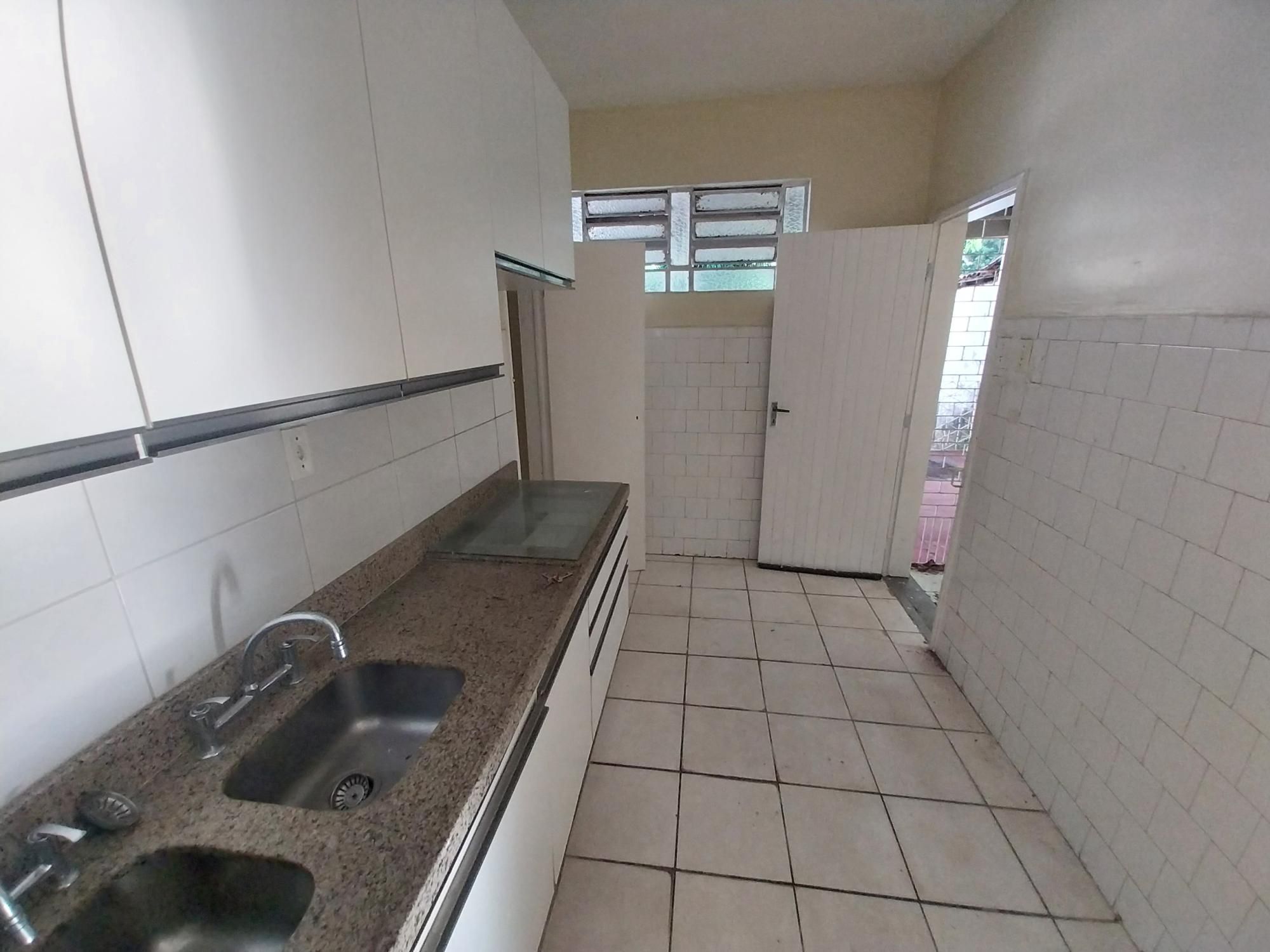 Casa à venda com 4 quartos, 400m² - Foto 16