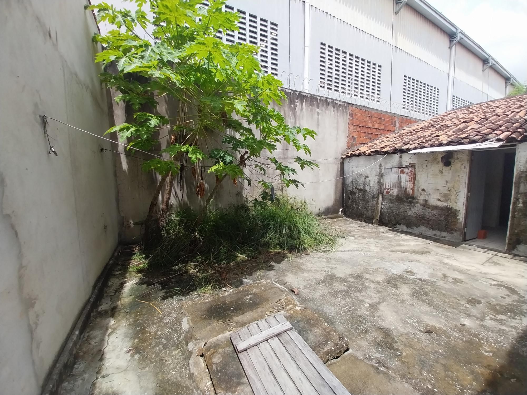 Casa para alugar com 2 quartos, 86m² - Foto 27
