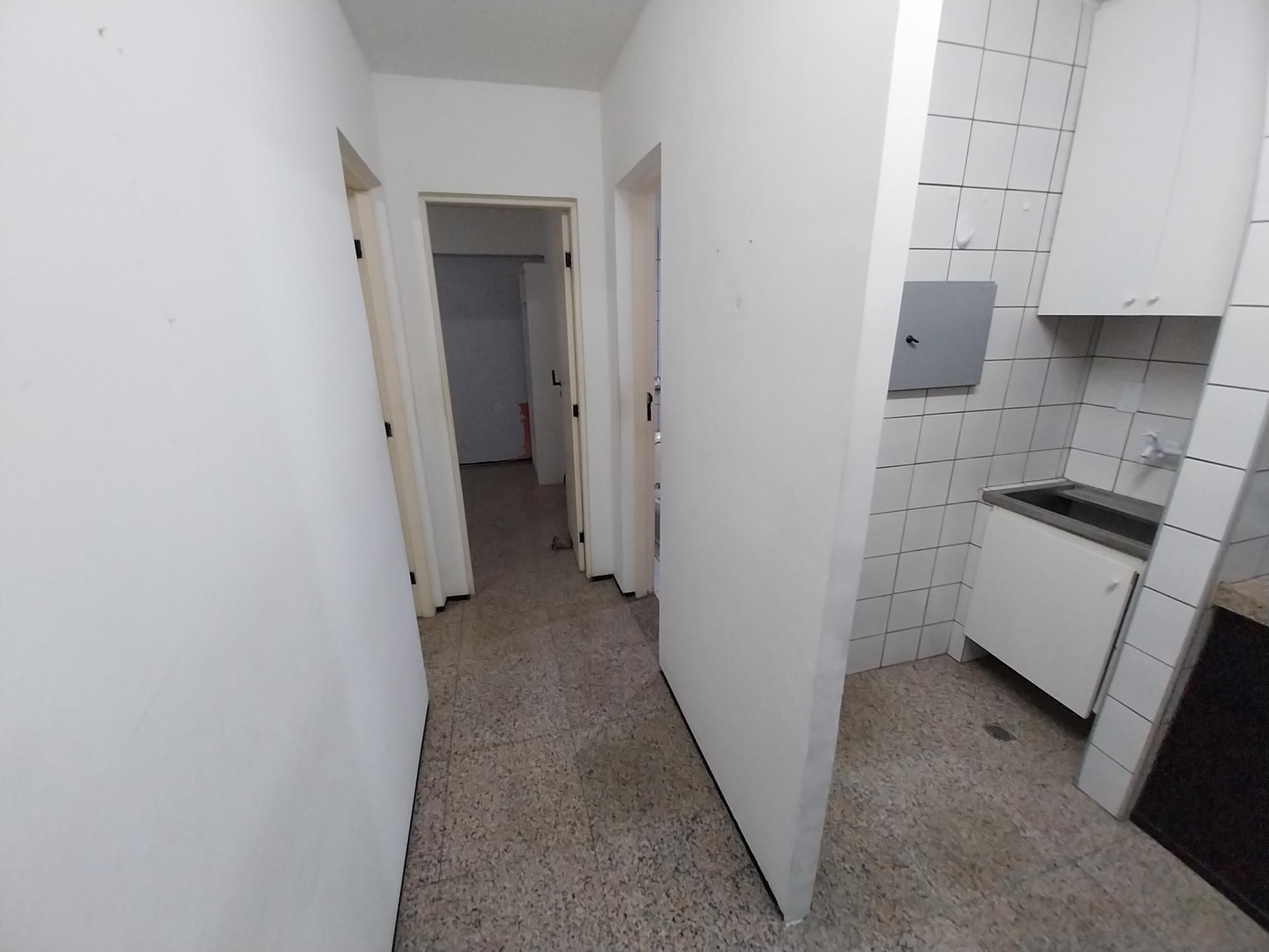 Apartamento para alugar com 2 quartos, 60m² - Foto 12