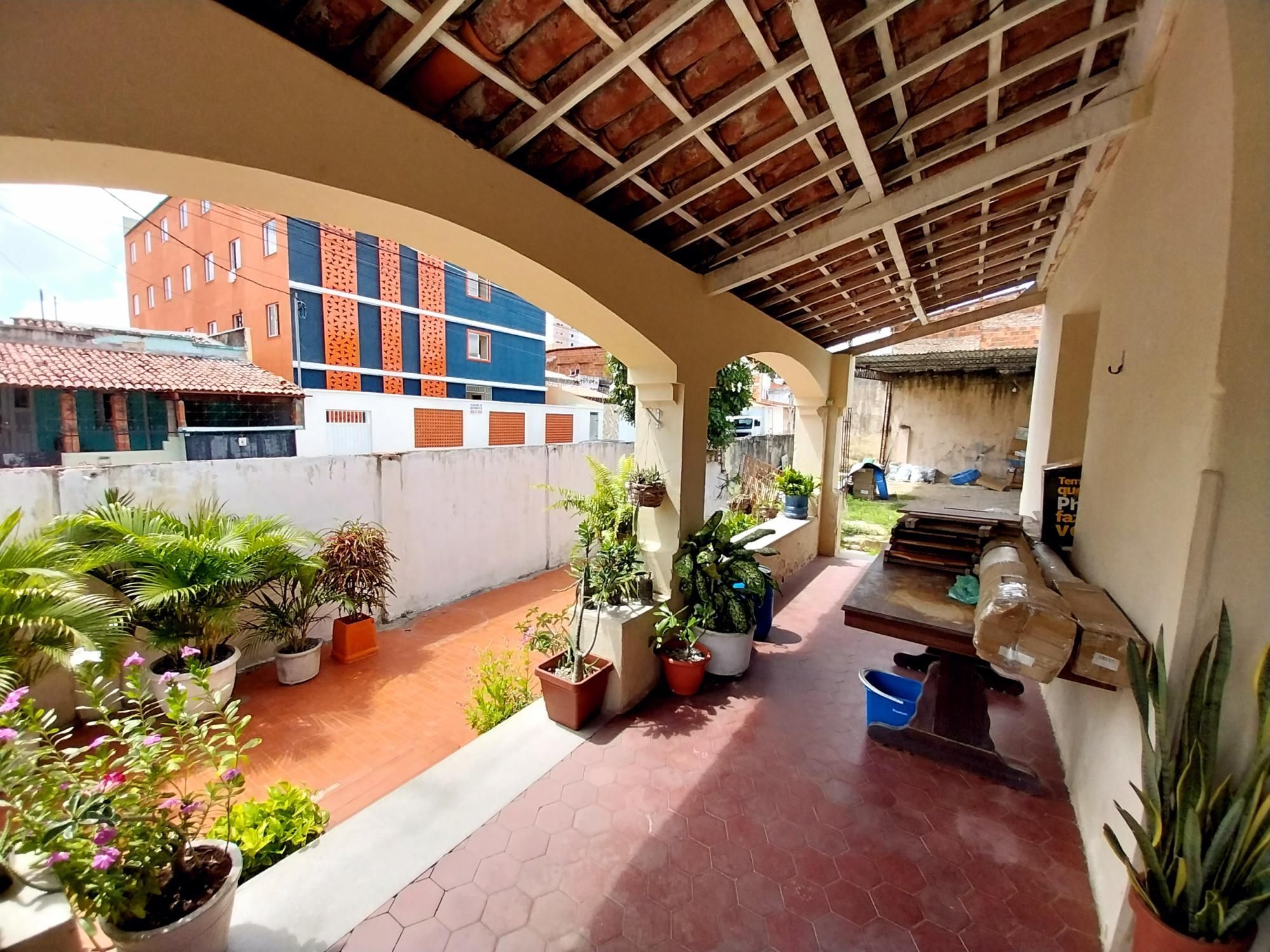 (ca8258) uma casa medindo 517,17m² localizada no bairro de f