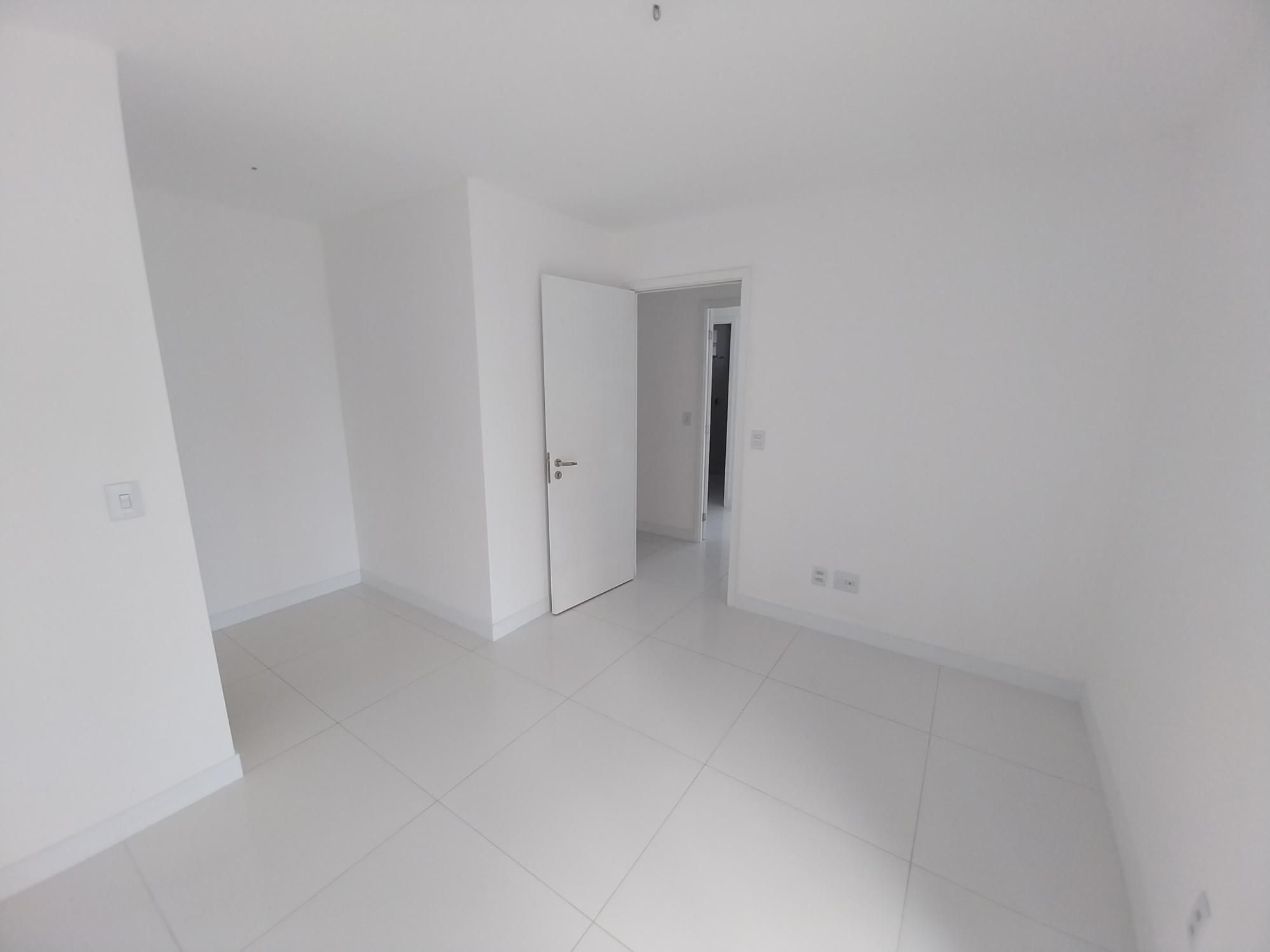 Apartamento à venda com 5 quartos, 271m² - Foto 32