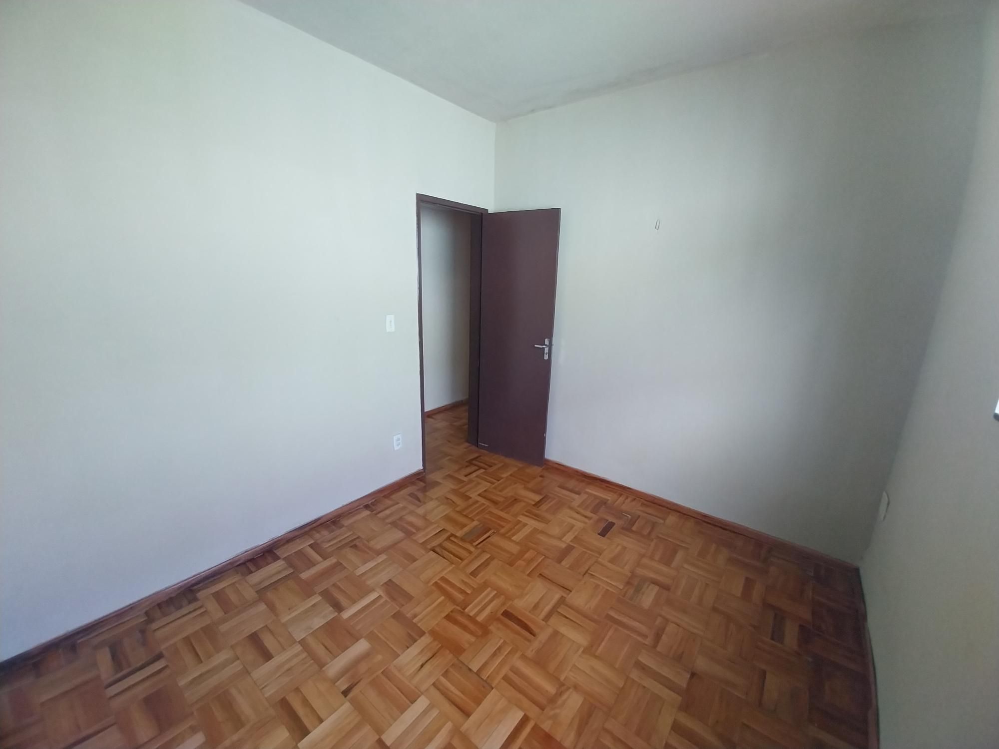 Casa para alugar com 4 quartos, 366m² - Foto 32