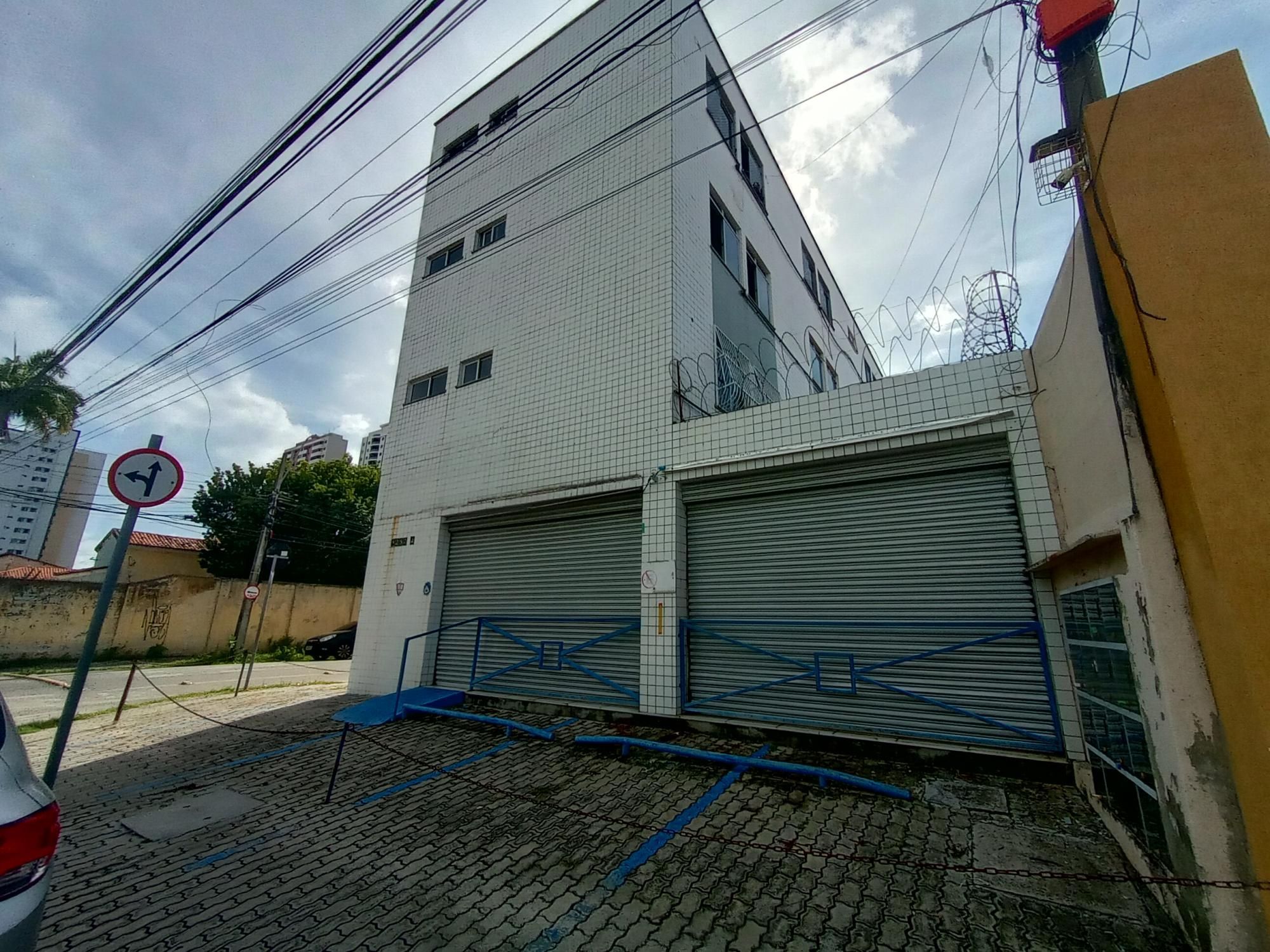 L02168- Ponto comercial contendo 150m² bem localizado no bairro de Fátima.