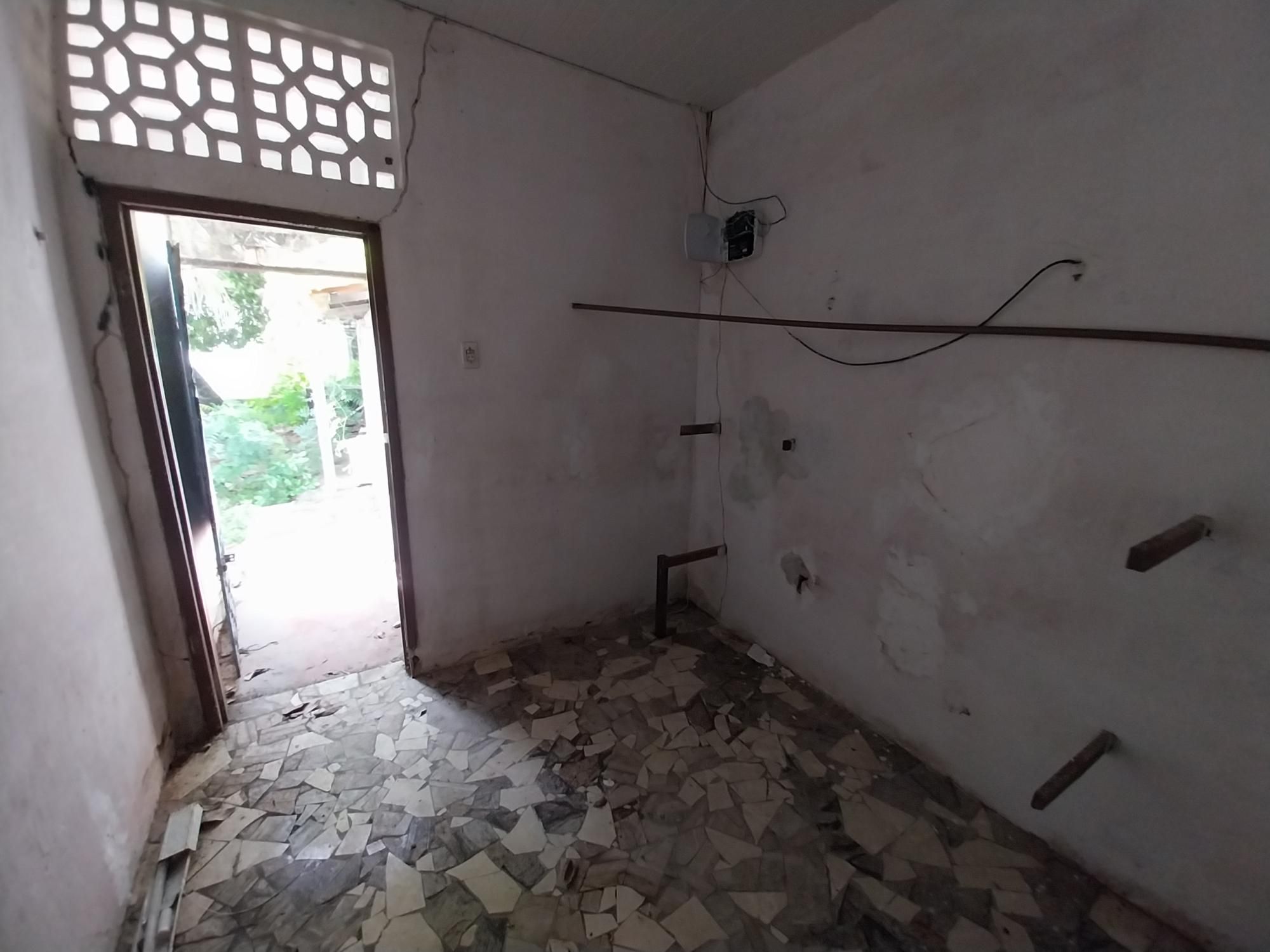 Casa à venda com 7 quartos, 256m² - Foto 51