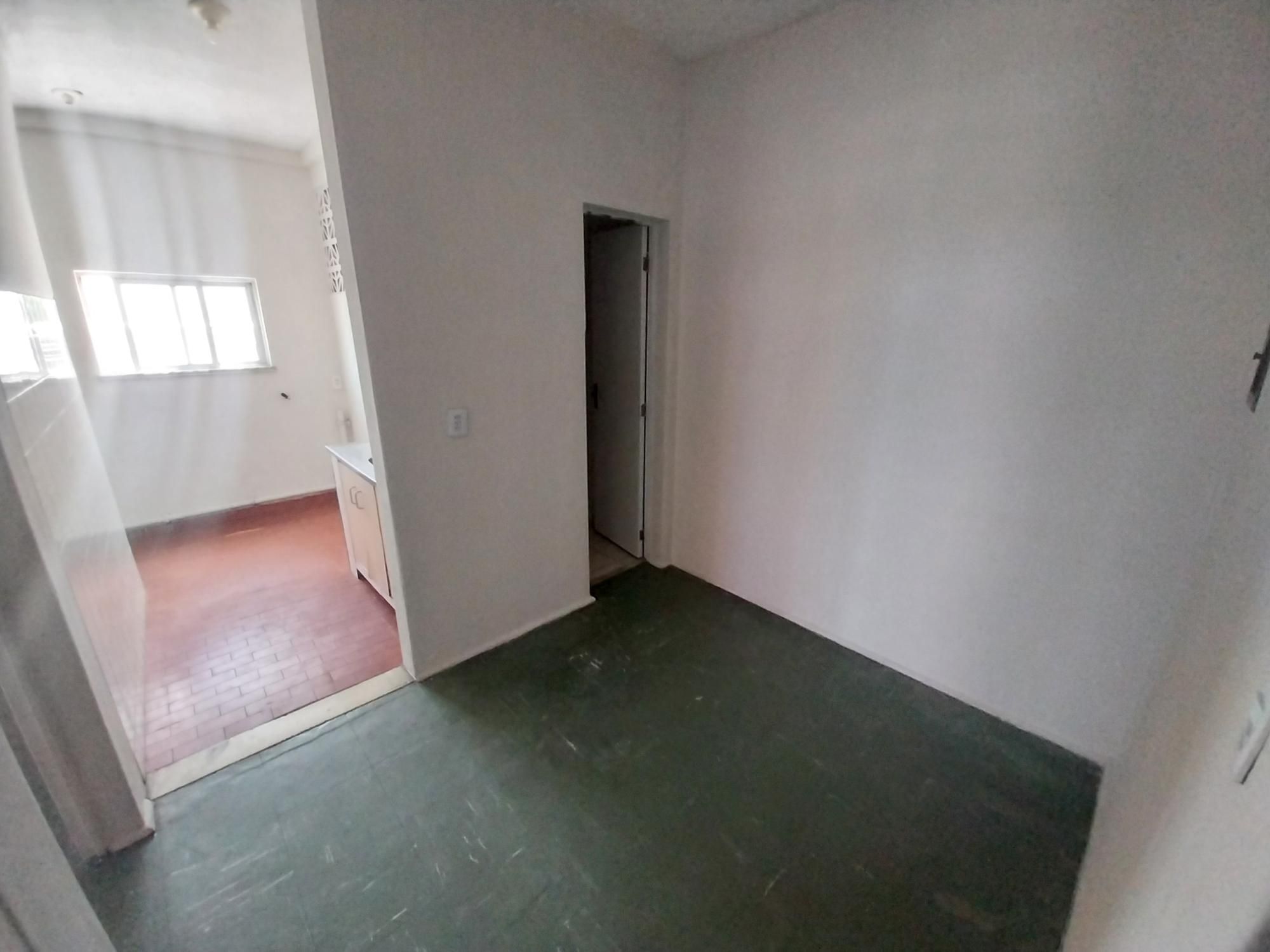 Apartamento à venda com 2 quartos, 68m² - Foto 13