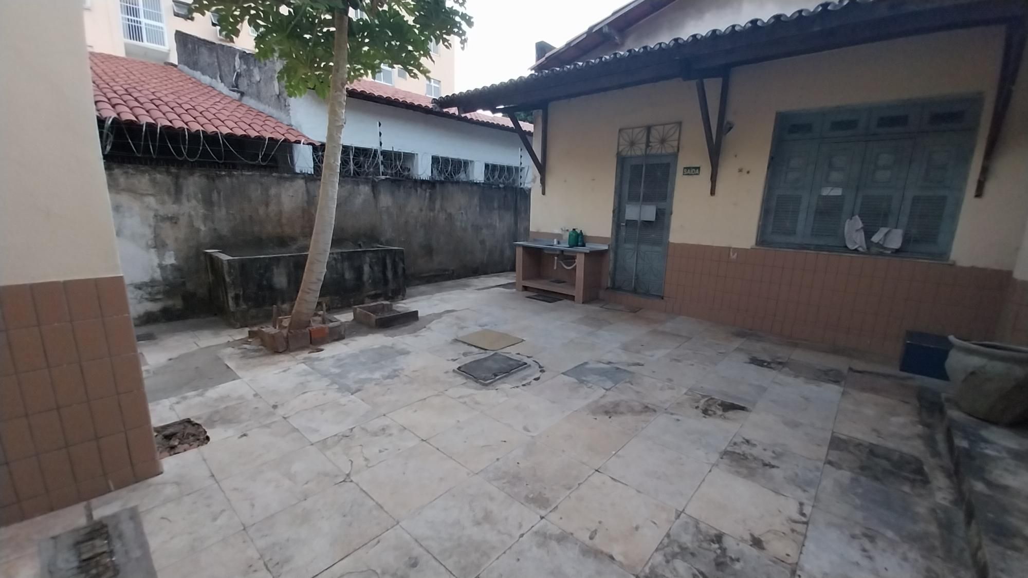 Prédio Inteiro para alugar com 8 quartos, 690m² - Foto 52