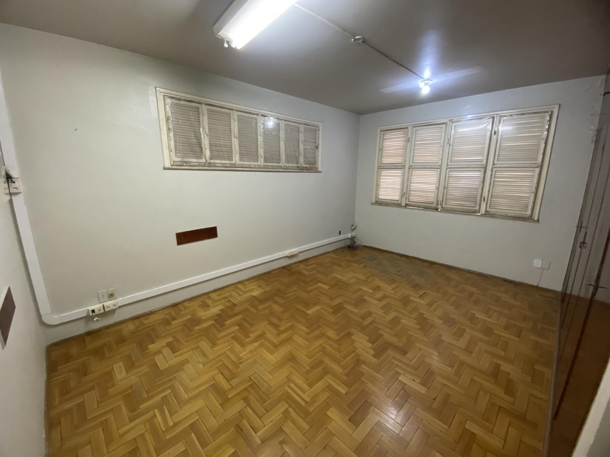 Loja-Salão para alugar com 11 quartos, 390m² - Foto 31