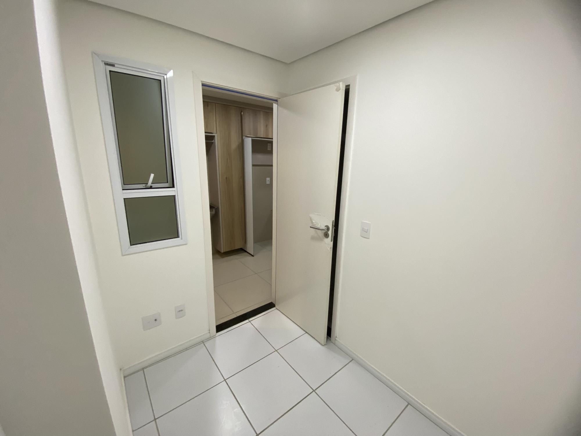 Apartamento à venda com 3 quartos, 123m² - Foto 10