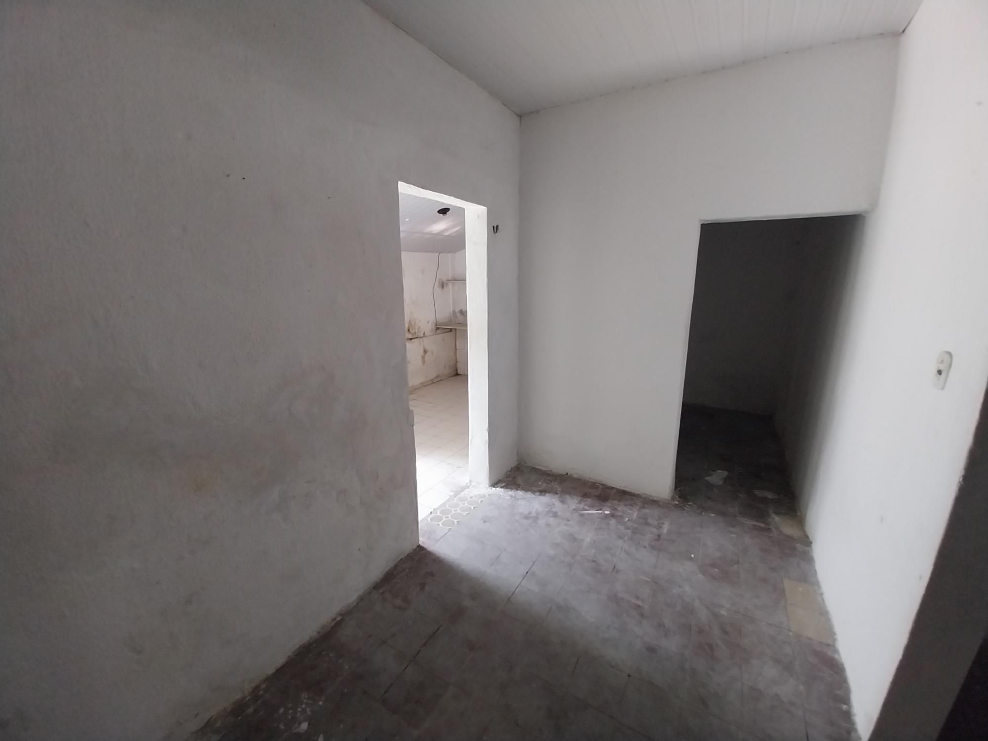 Casa para alugar com 2 quartos, 86m² - Foto 14