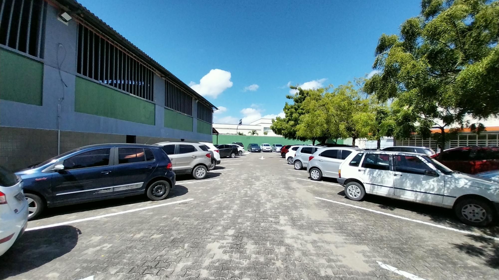 Prédio Inteiro para alugar com 45 quartos, 6265m² - Foto 8