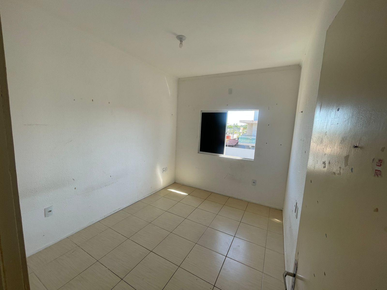 Casa à venda com 3 quartos, 90m² - Foto 8