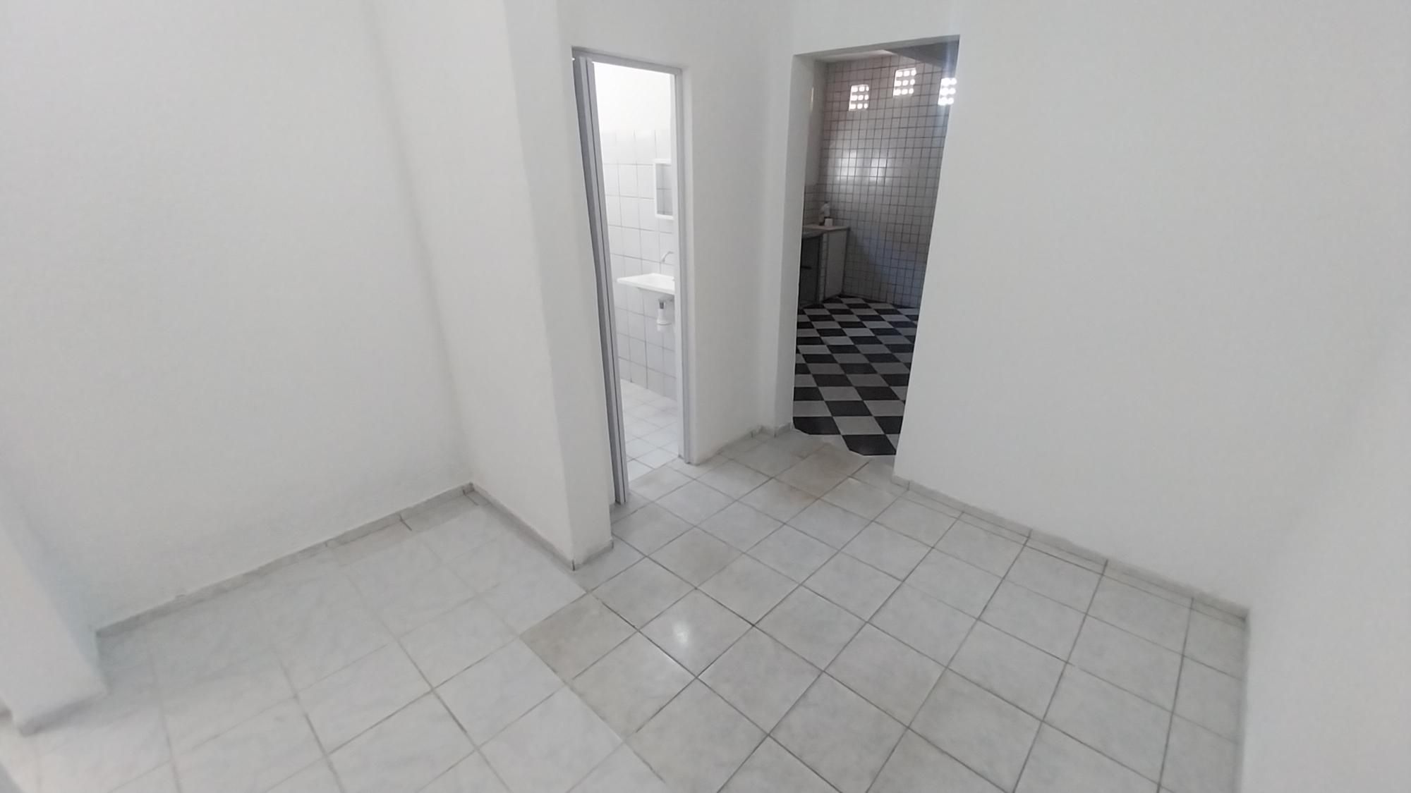 Casa para alugar com 2 quartos, 84m² - Foto 9