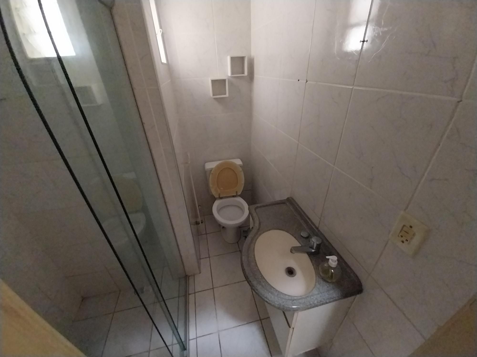 Casa Comercial à venda com 5 quartos, 241m² - Foto 17