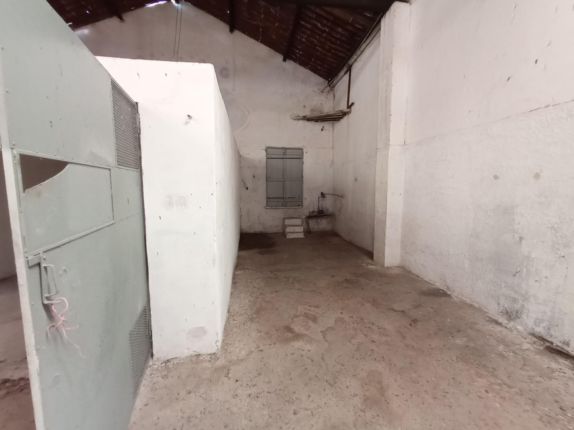 Depósito-Galpão-Armazém para alugar com 3 quartos, 400m² - Foto 29