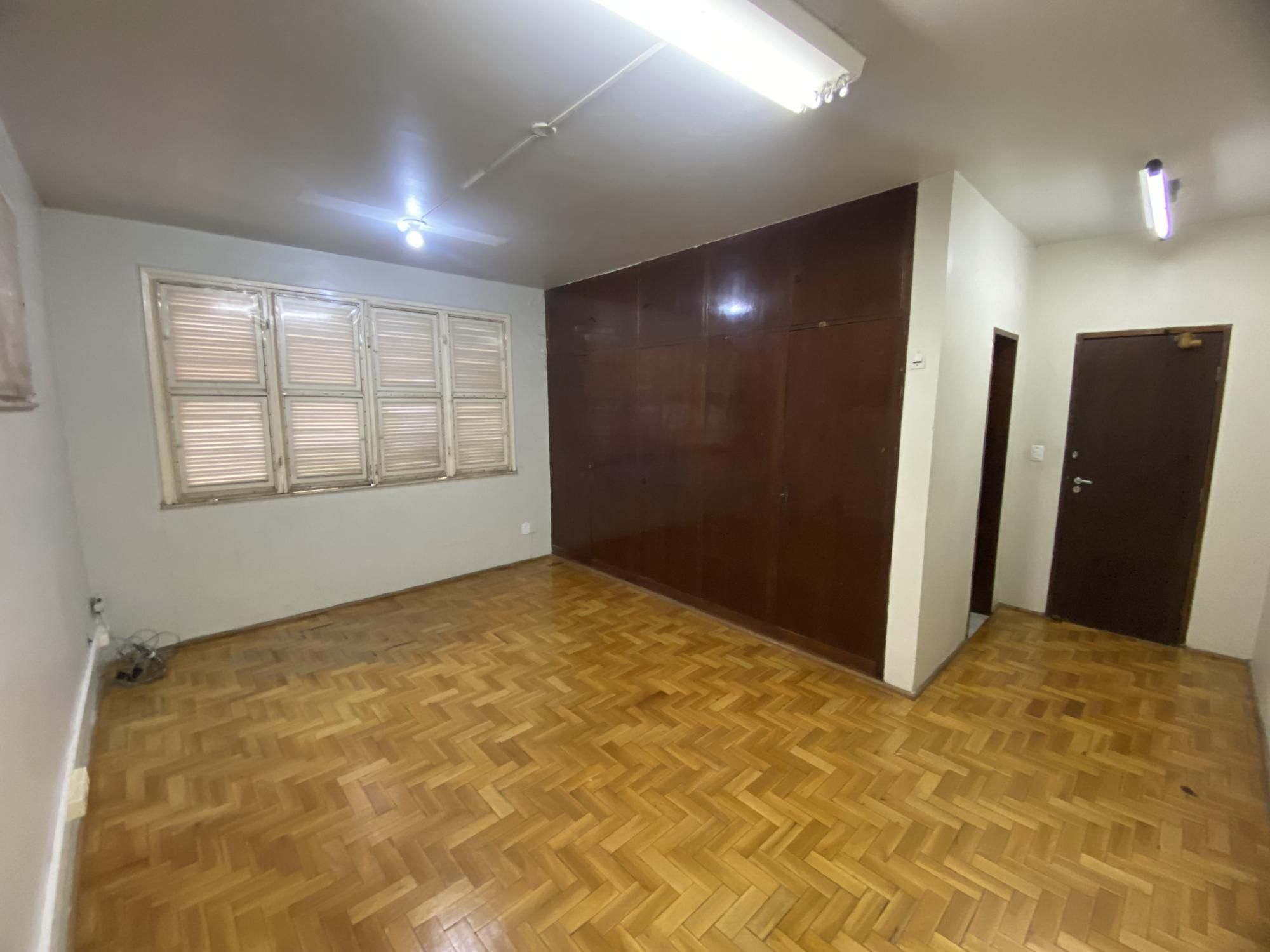 Loja-Salão para alugar com 11 quartos, 390m² - Foto 32