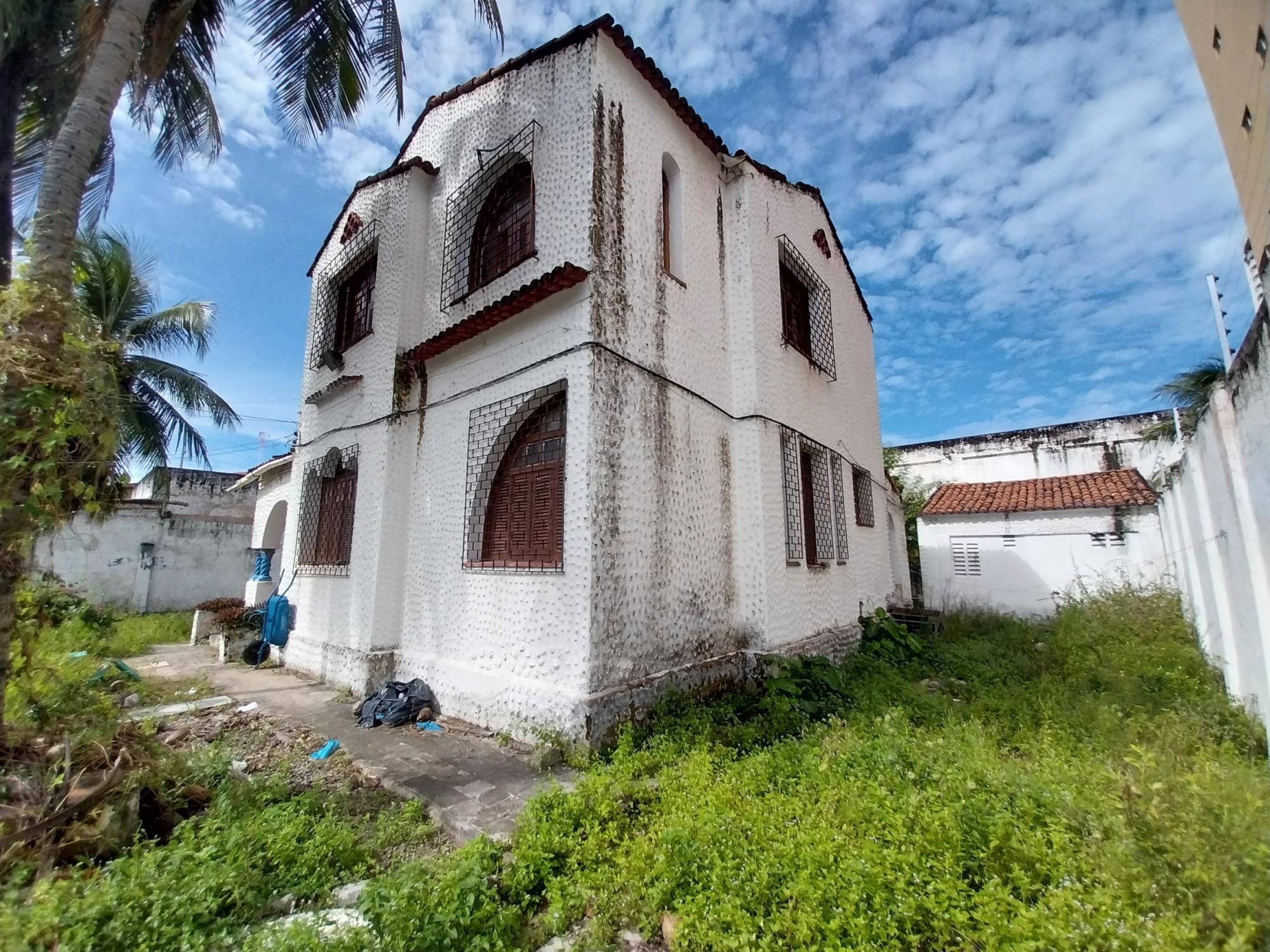 Casa à venda com 7 quartos, 256m² - Foto 11