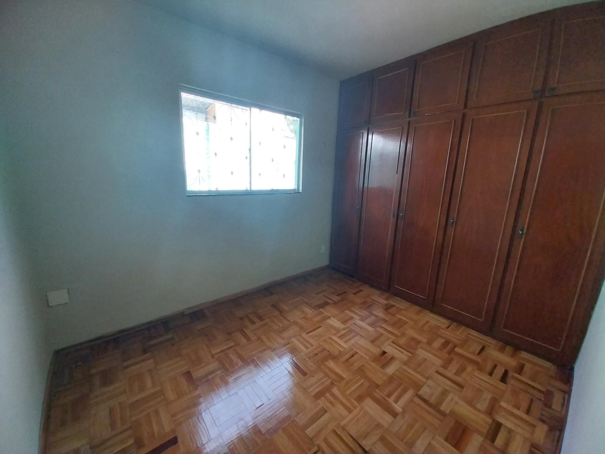 Casa para alugar com 4 quartos, 366m² - Foto 29