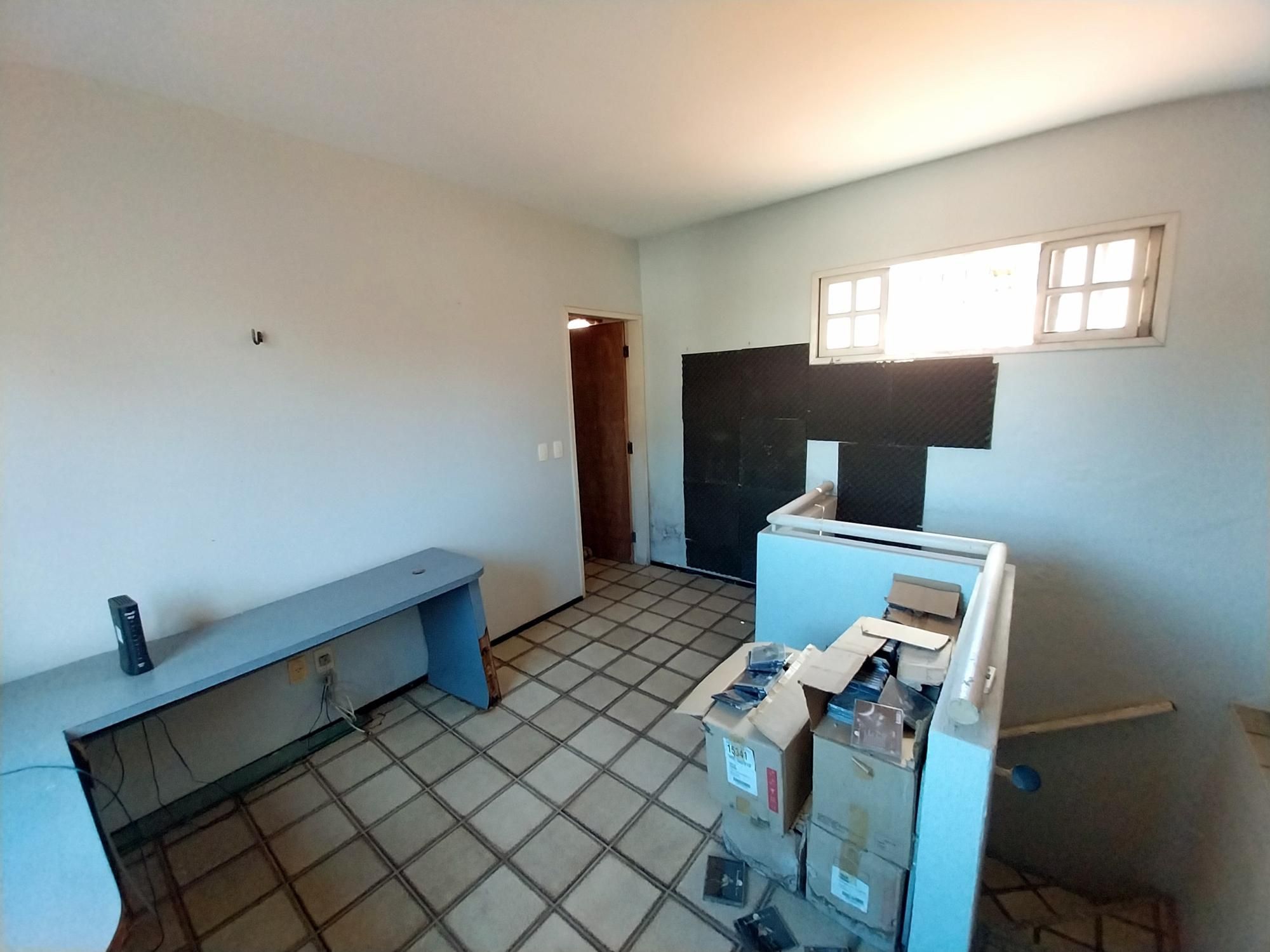 Casa, 4 quartos, 275 m² - Foto 33