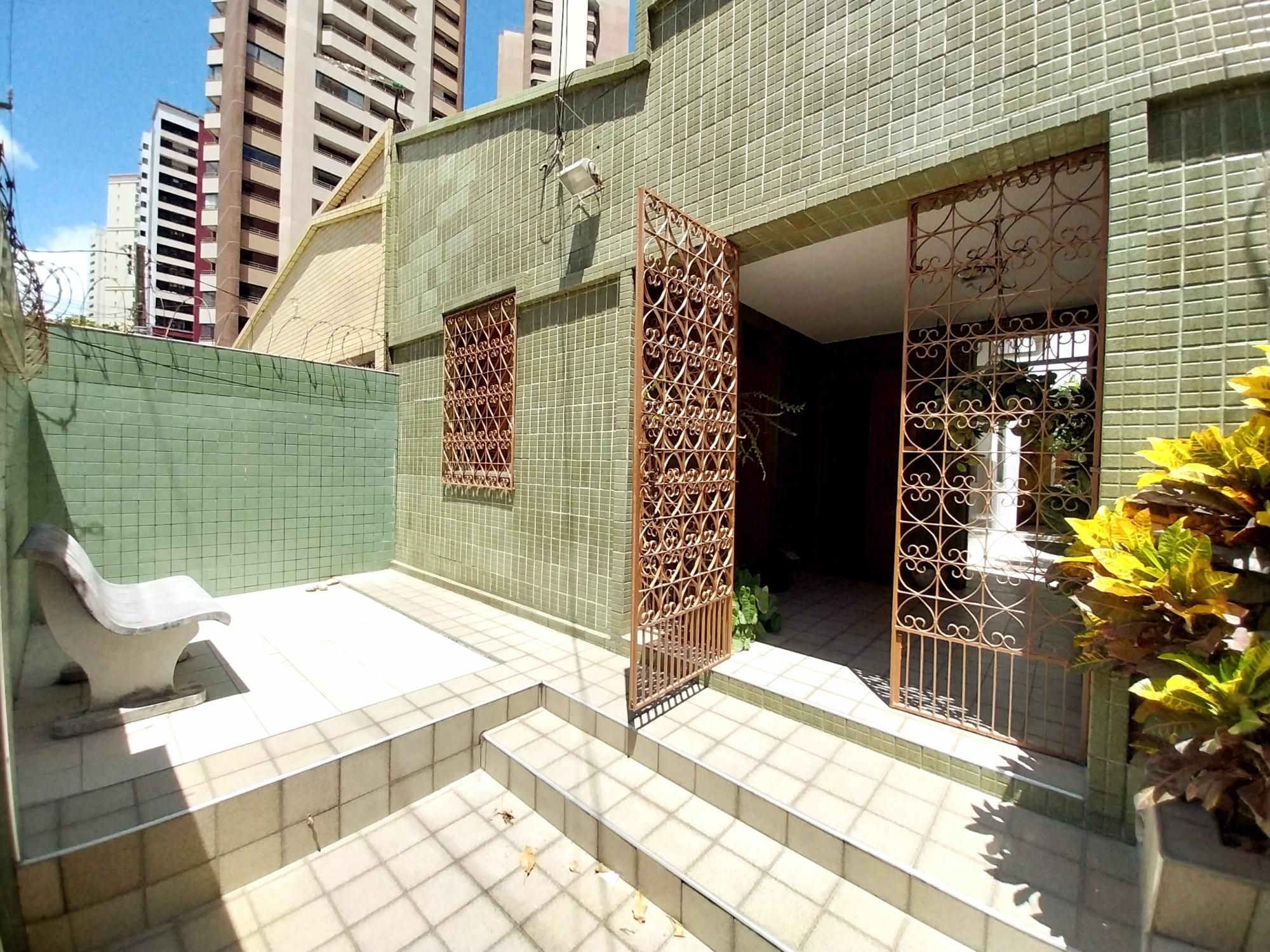 Casa, 6 quartos, 256 m² - Foto 7