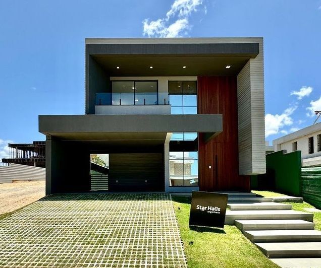 (ca8226) uma casa localizada no alphaville medindo 330m².