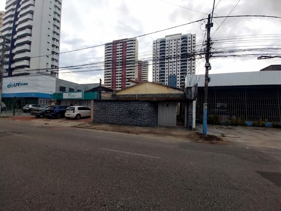 Casa, 3 quartos, 206 m² - Foto 1