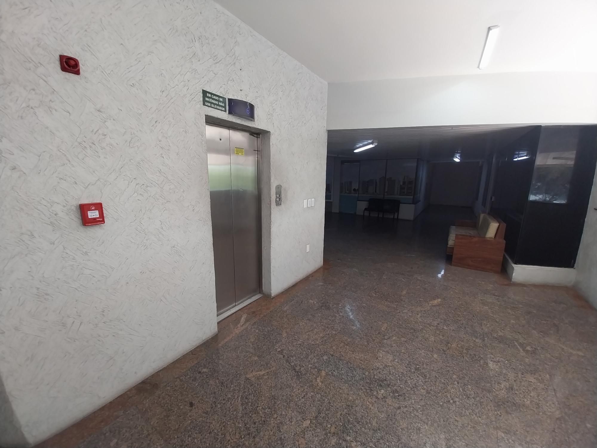 Loja-Salão para alugar com 2 quartos, 40m² - Foto 6