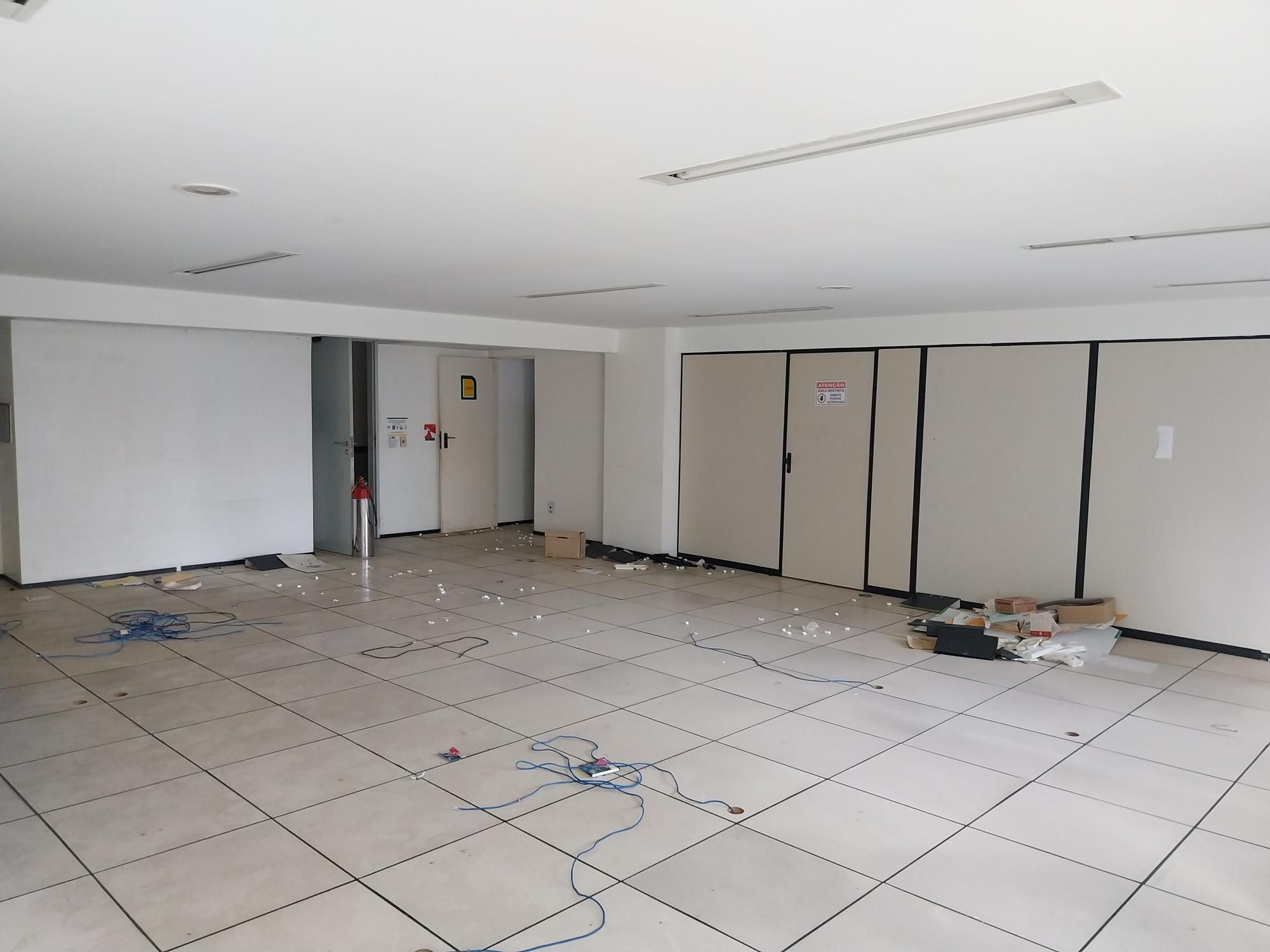 Prédio Inteiro à venda com 30 quartos, 1121m² - Foto 65