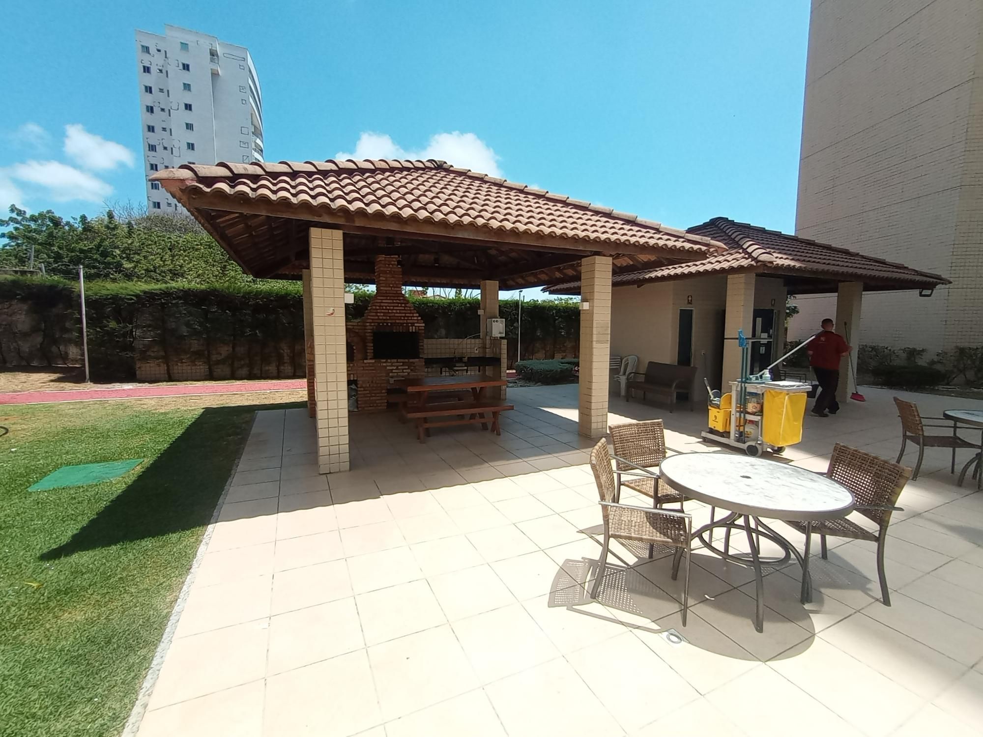 Apartamento à venda com 3 quartos, 81m² - Foto 8