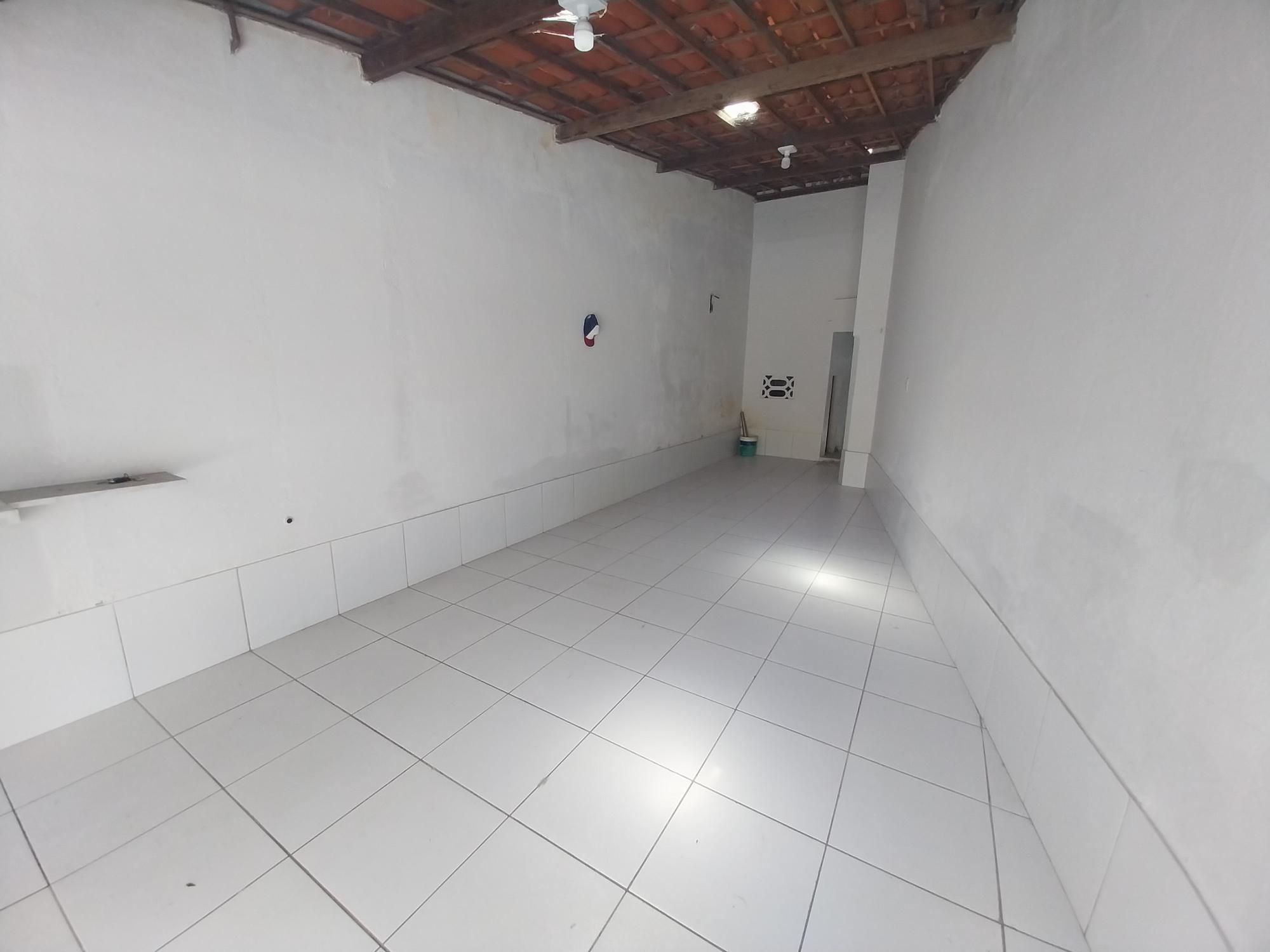 Casa à venda e aluguel com 3 quartos, 114m² - Foto 4