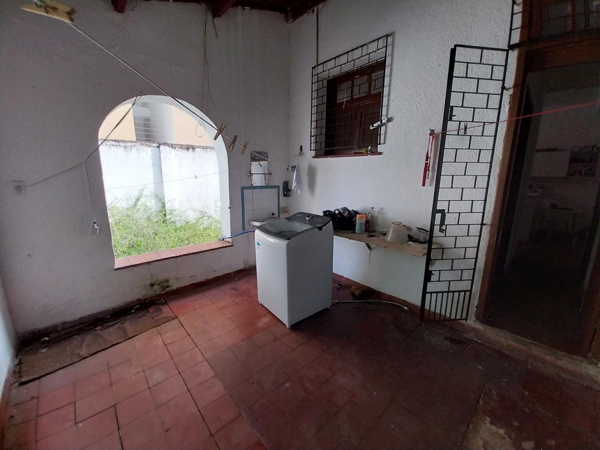 Casa à venda com 7 quartos, 256m² - Foto 43