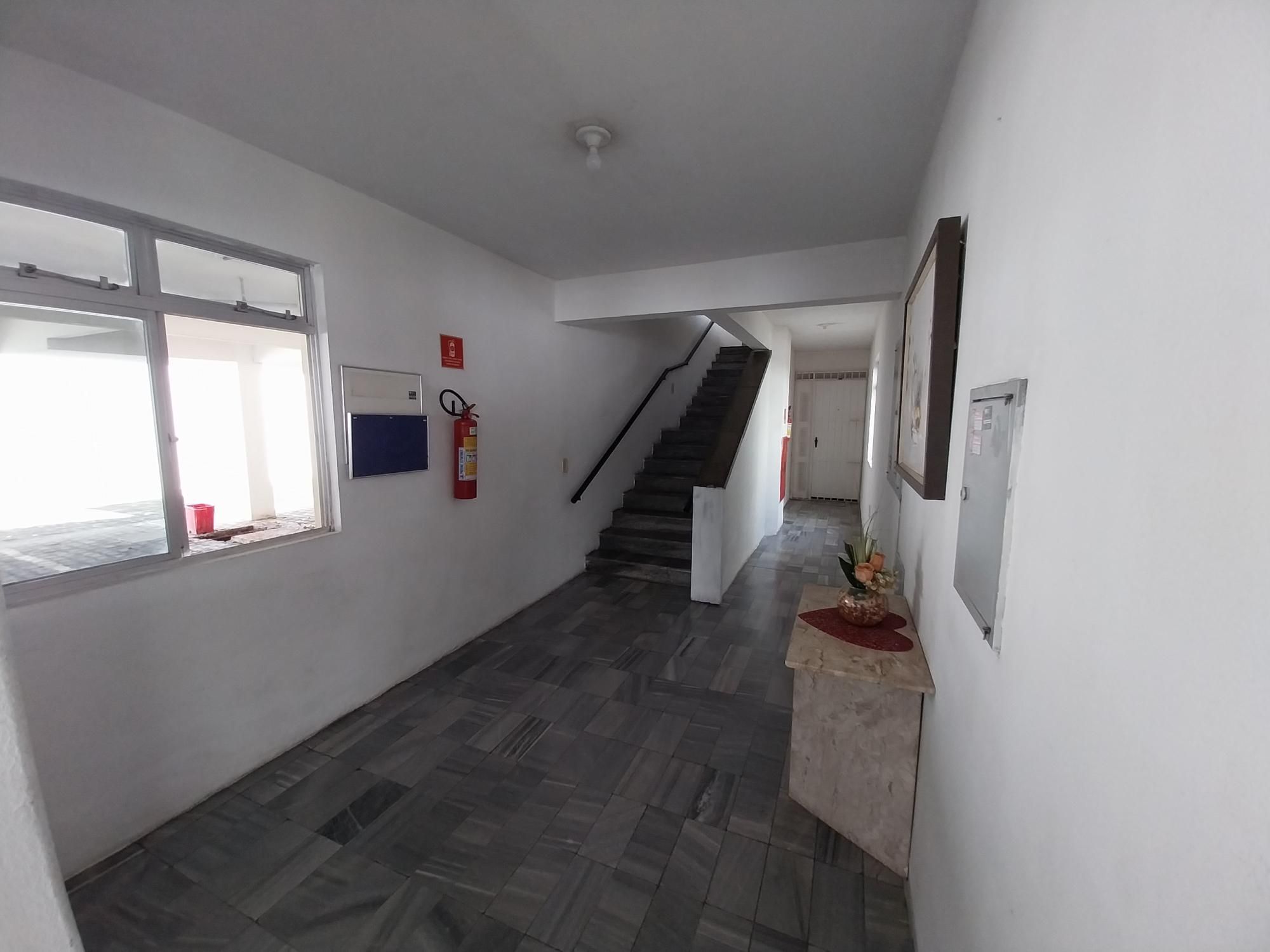 Apartamento à venda com 4 quartos, 103m² - Foto 8