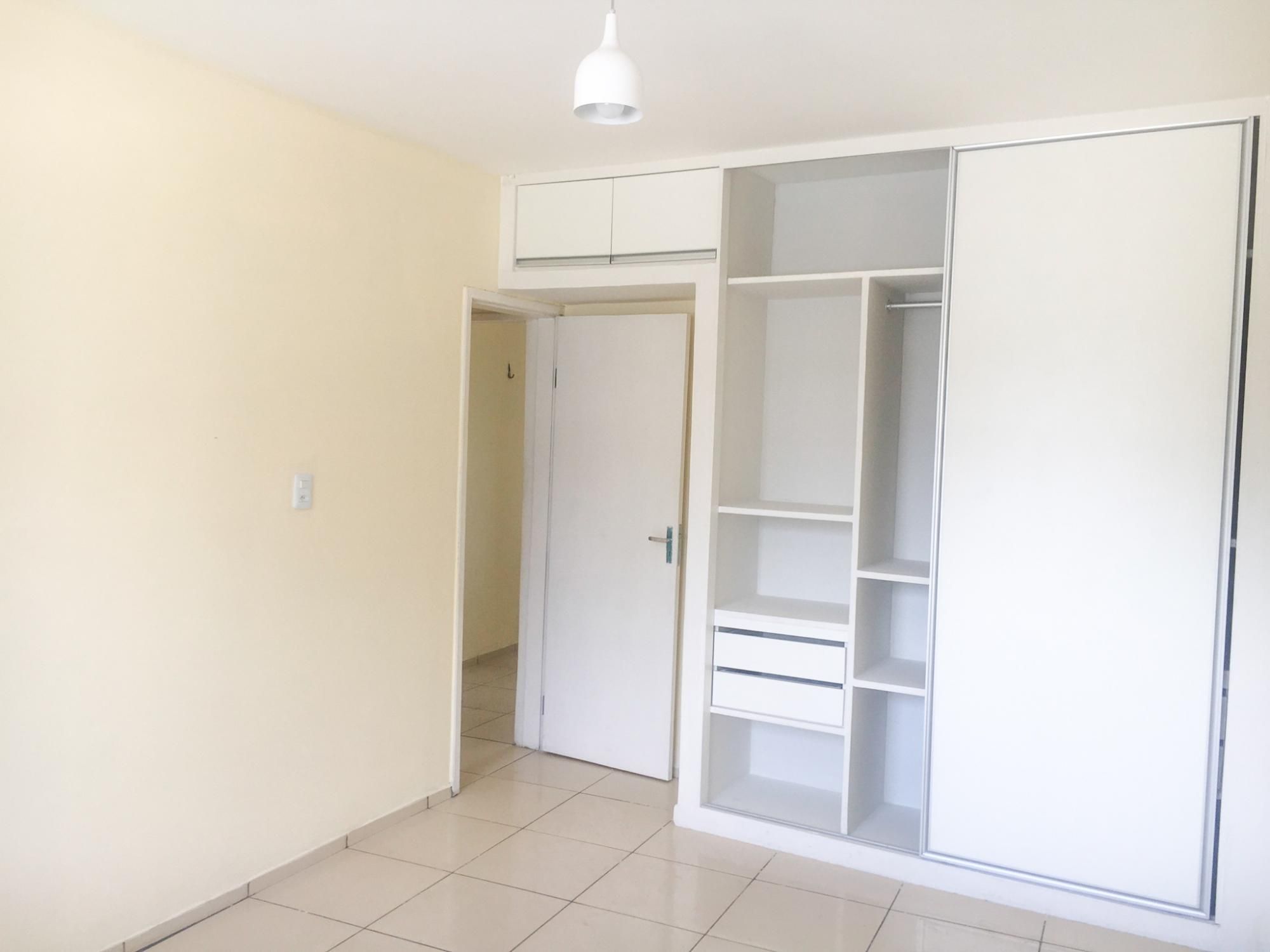 Apartamento à venda com 3 quartos, 111m² - Foto 13