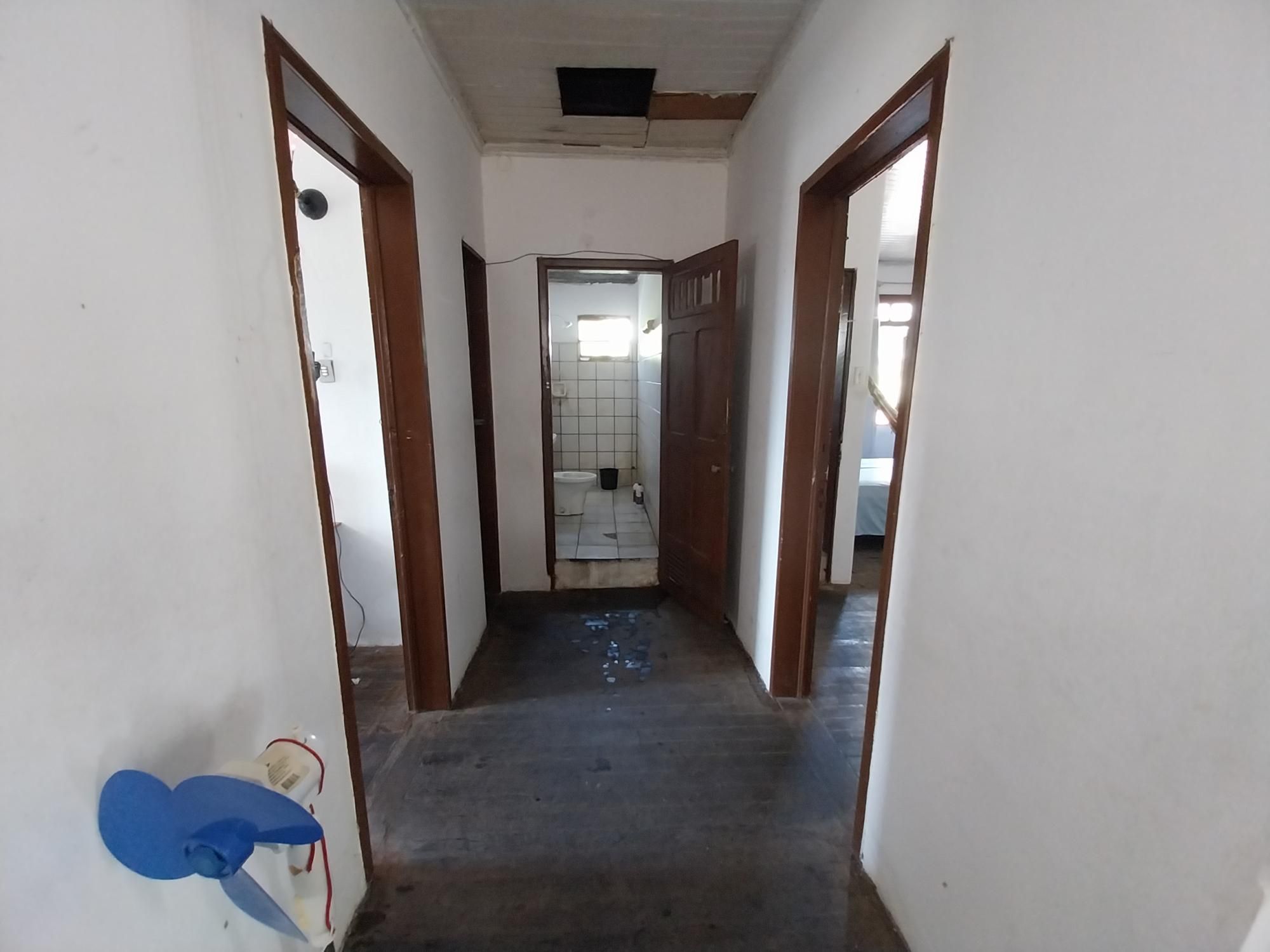 Casa à venda com 7 quartos, 256m² - Foto 39