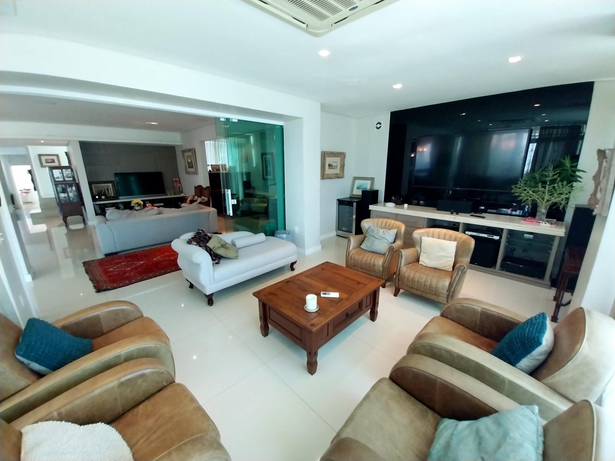 (CA2418) Excelente casa medindo 518m² localizada no Papicu
