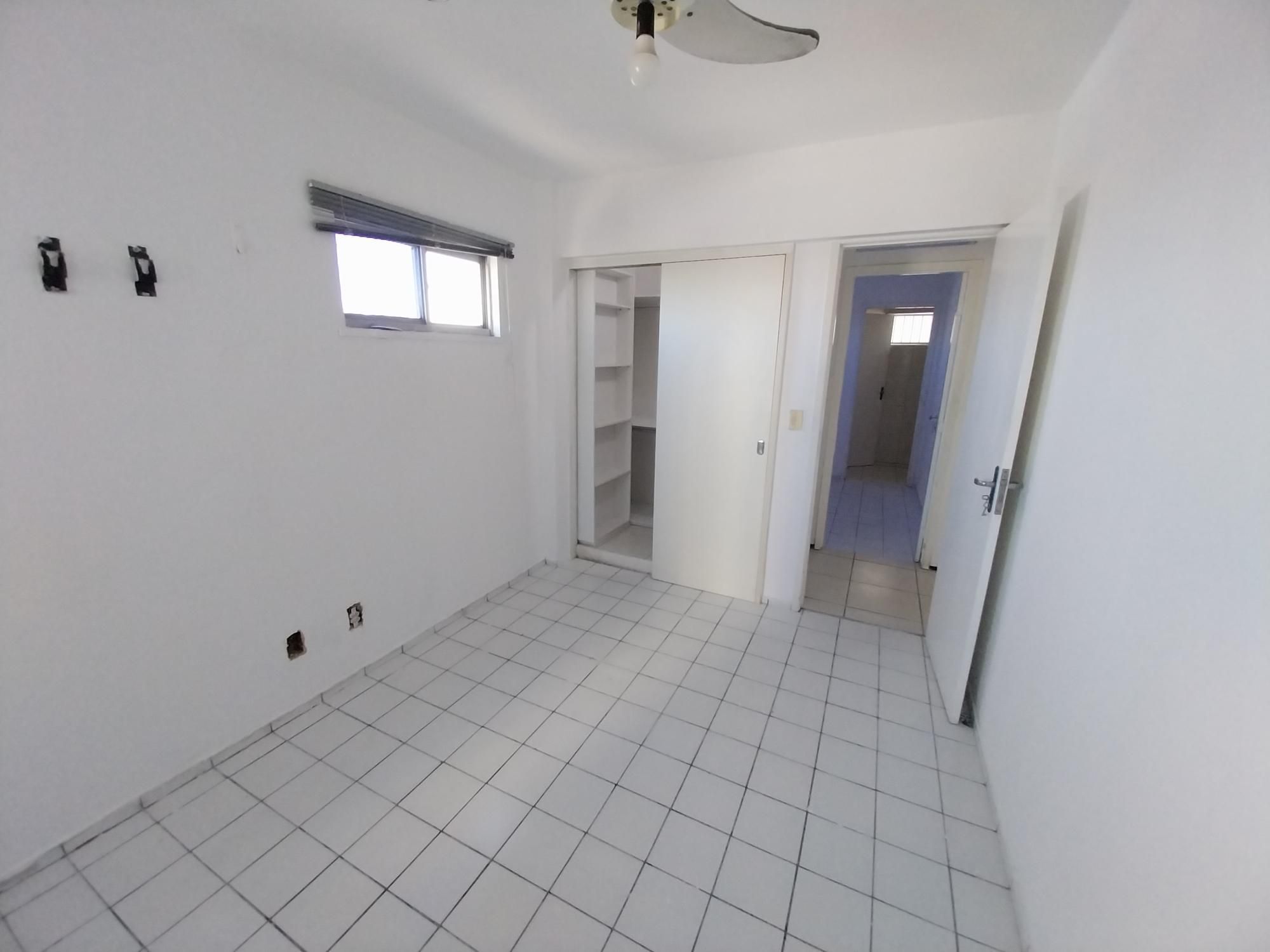 Apartamento para alugar com 3 quartos, 75m² - Foto 21