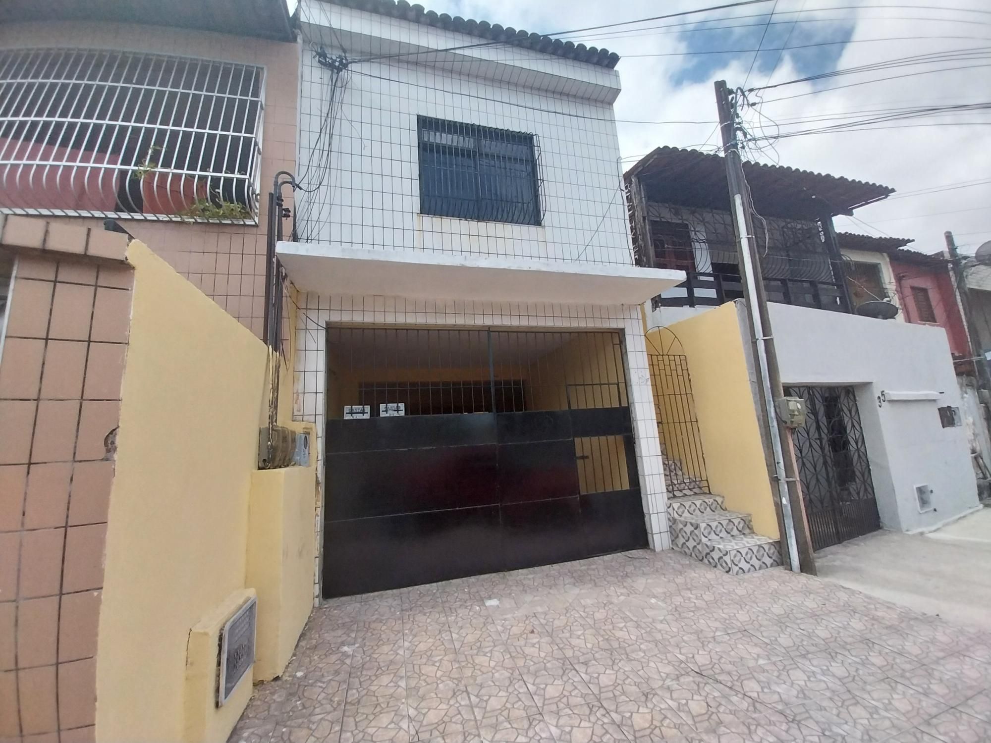 Casa para alugar com 2 quartos, 62m² - Foto 1