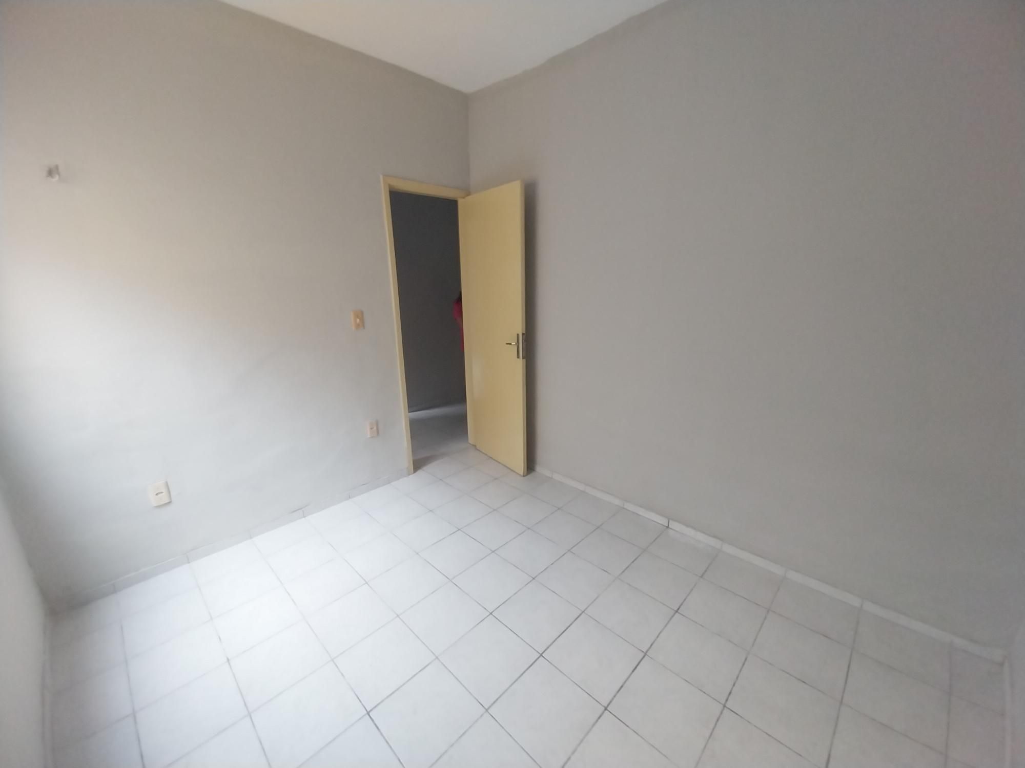 Casa para alugar com 2 quartos, 62m² - Foto 17