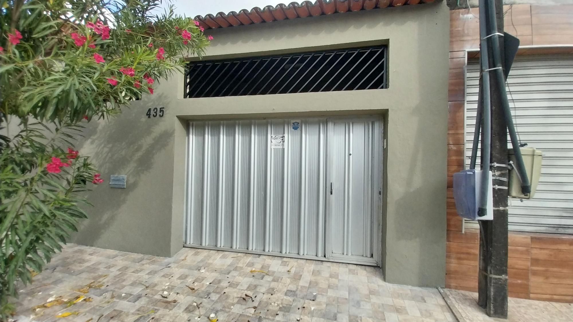 Casa, 2 quartos, 147 m² - Foto 1
