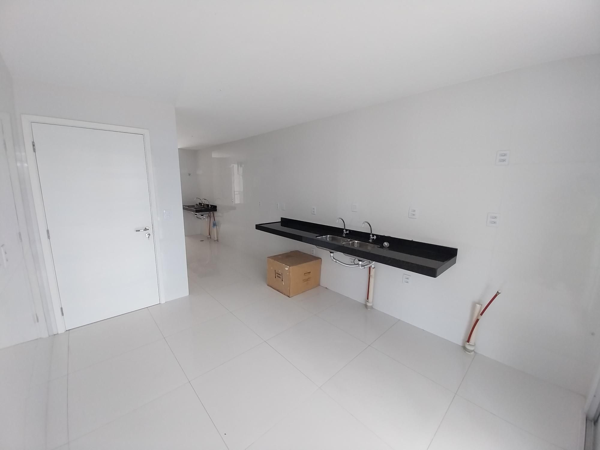 Apartamento à venda com 5 quartos, 271m² - Foto 15