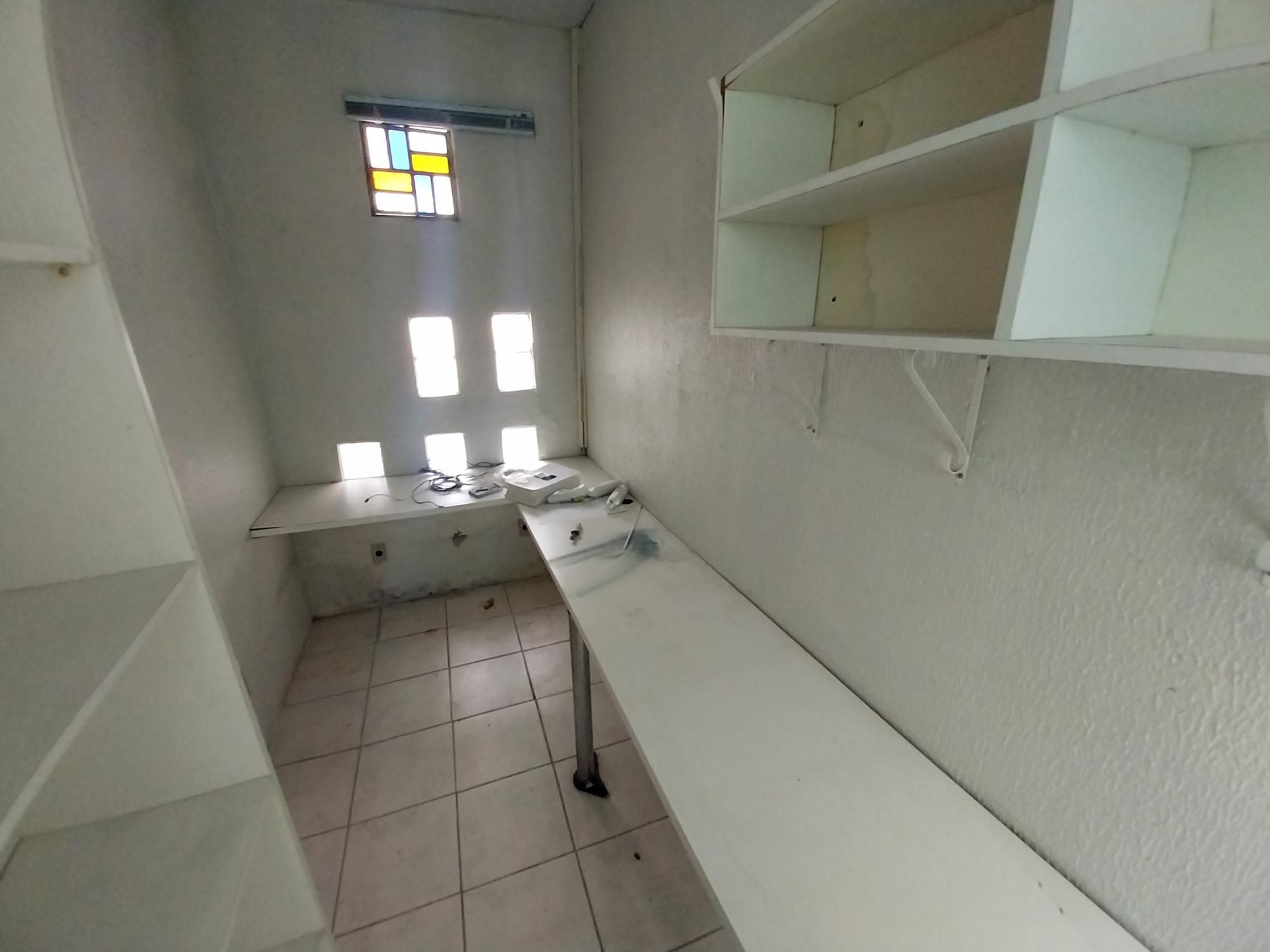 Casa, 4 quartos, 275 m² - Foto 13