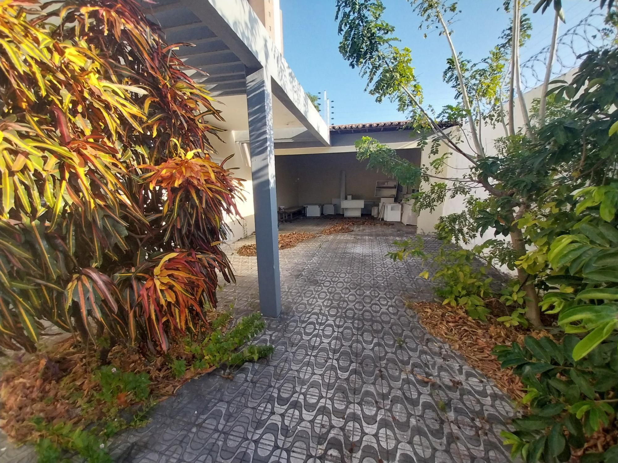 Casa à venda com 4 quartos, 400m² - Foto 7