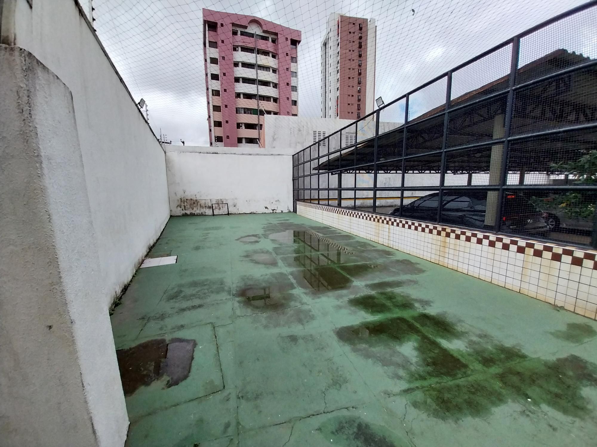 Apartamento à venda com 3 quartos, 107m² - Foto 12