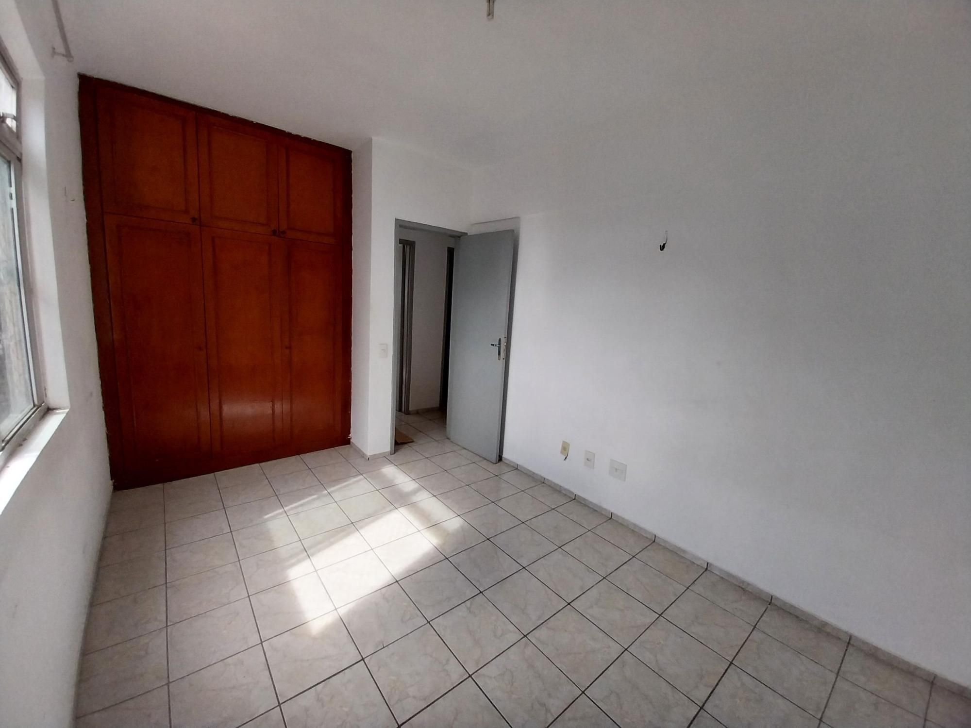 Apartamento à venda com 4 quartos, 86m² - Foto 32