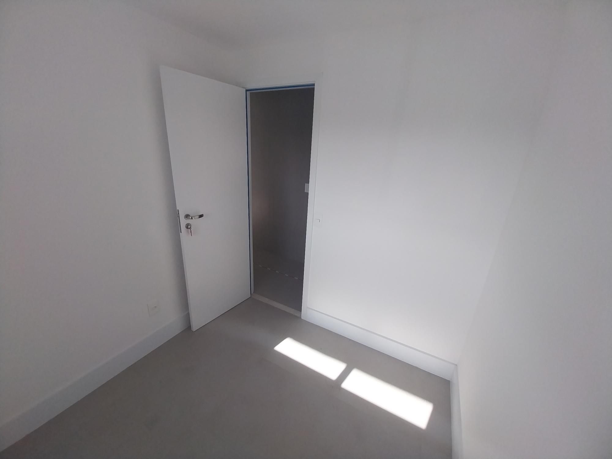 Apartamento à venda com 4 quartos, 311m² - Foto 14