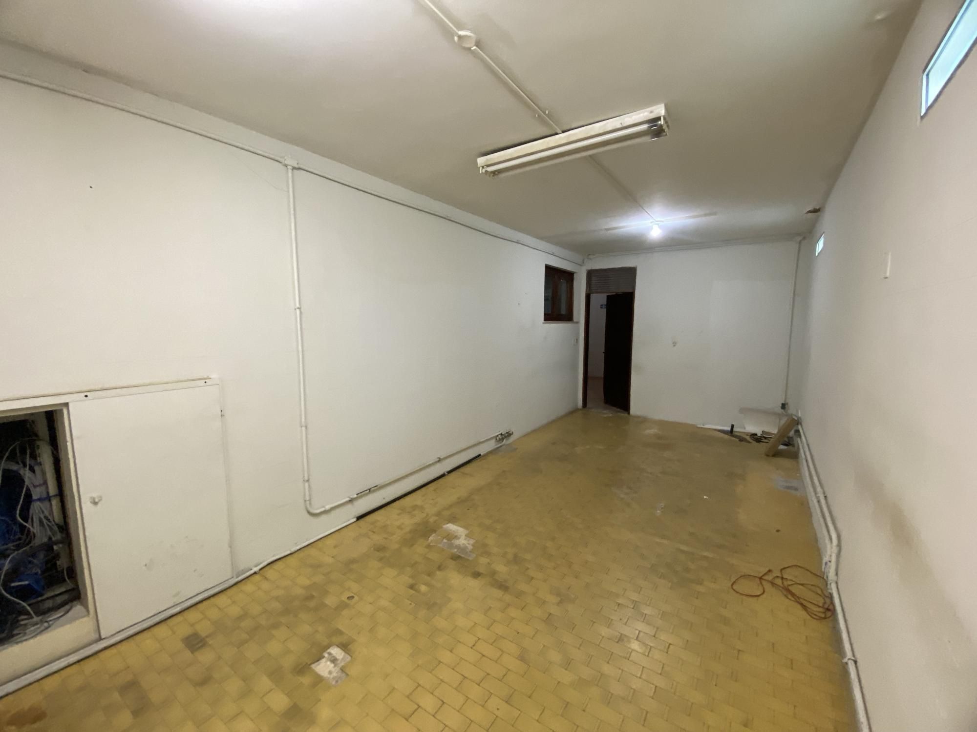 Loja-Salão para alugar com 11 quartos, 390m² - Foto 22