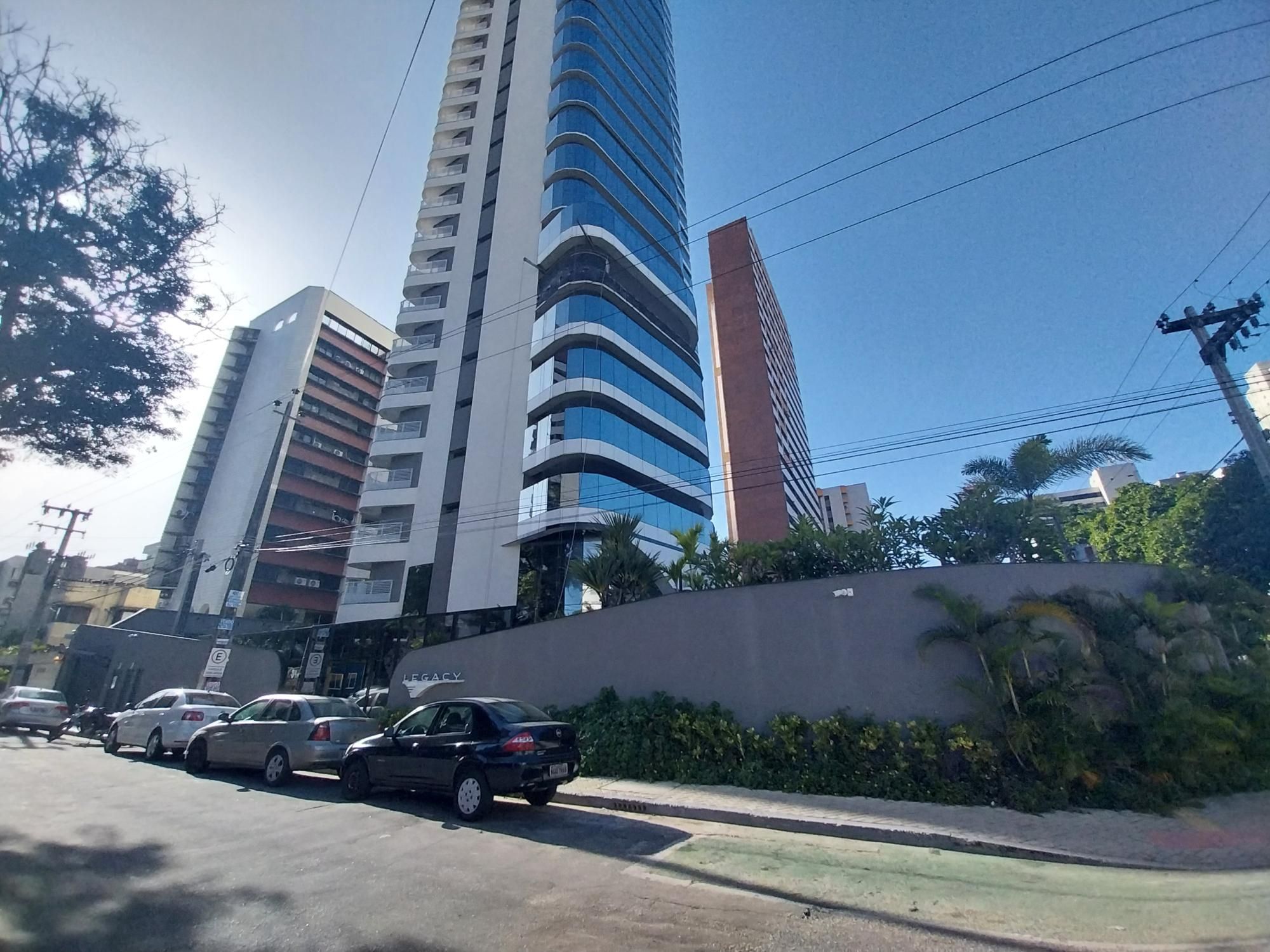 Apartamento à venda com 4 quartos, 311m² - Foto 1